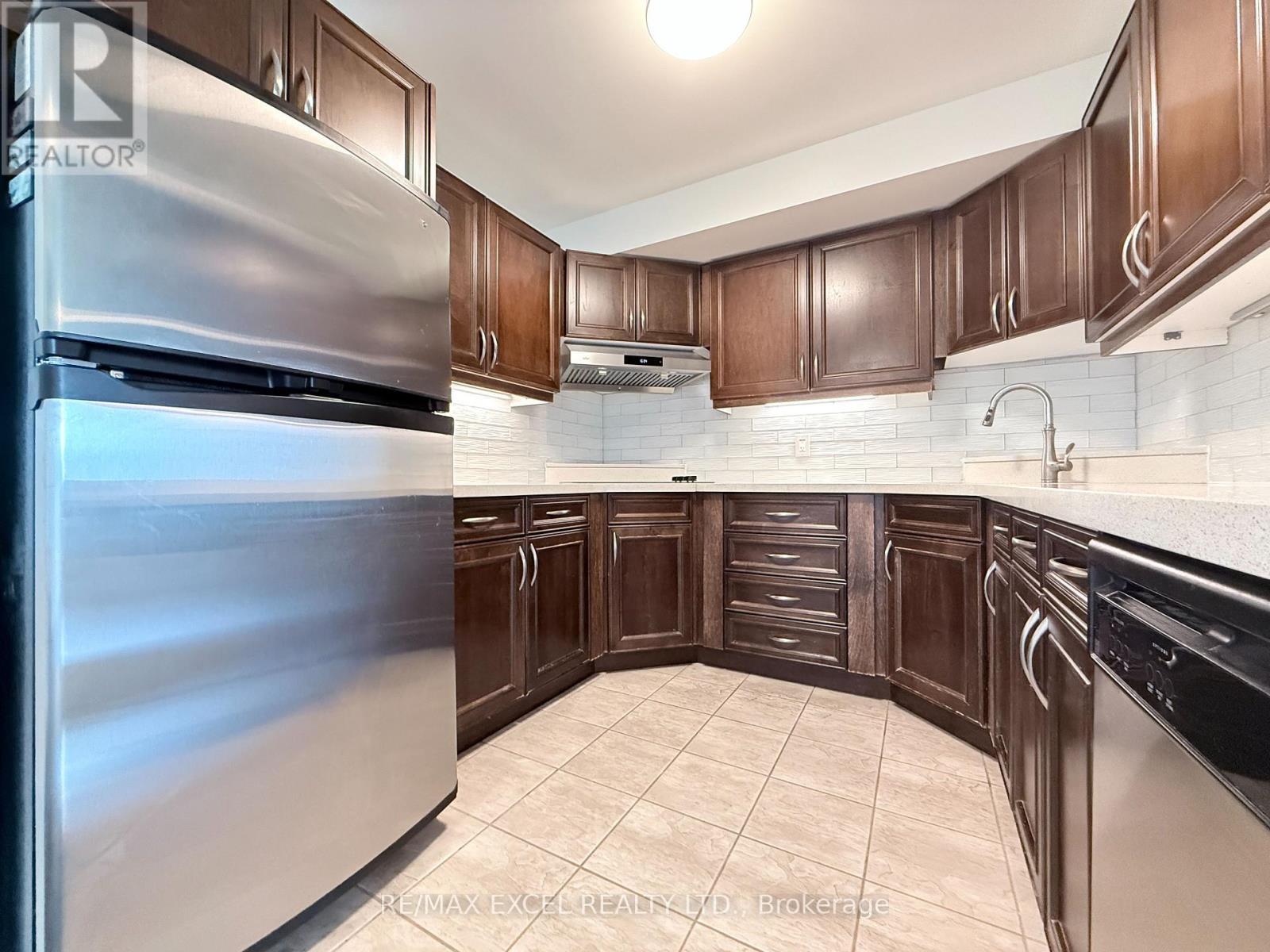607 - 2020 Mcnicoll Avenue, Toronto, Ontario  M1V 0B5 - Photo 3 - E13645292