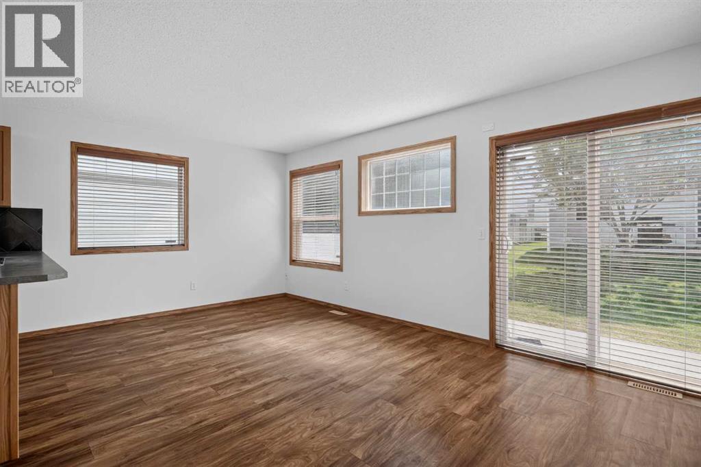 2337 Eversyde Avenue Sw, Calgary, Alberta  T2Y 4S4 - Photo 9 - A2333008