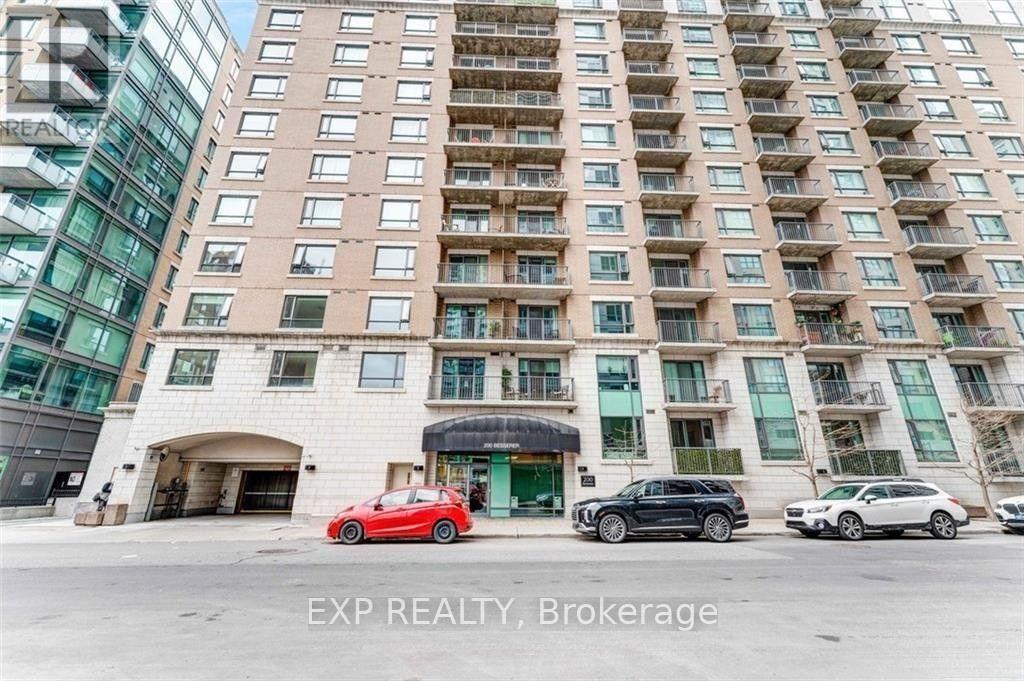 303 - 200 BESSERER STREET, Ottawa, Ontario