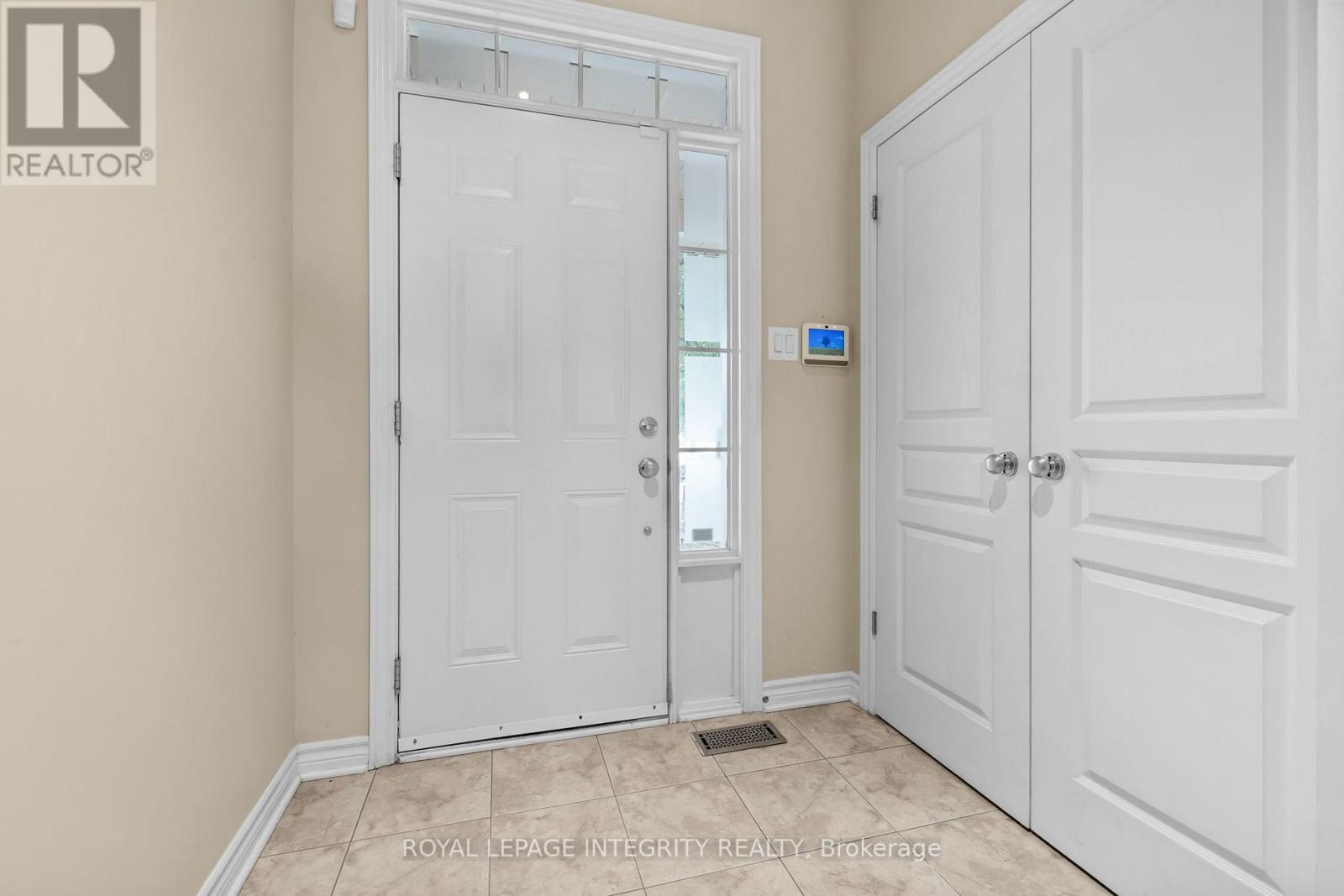 280 Keyrock Drive, Ottawa, Ontario  K2T 0G1 - Photo 3 - X13645116