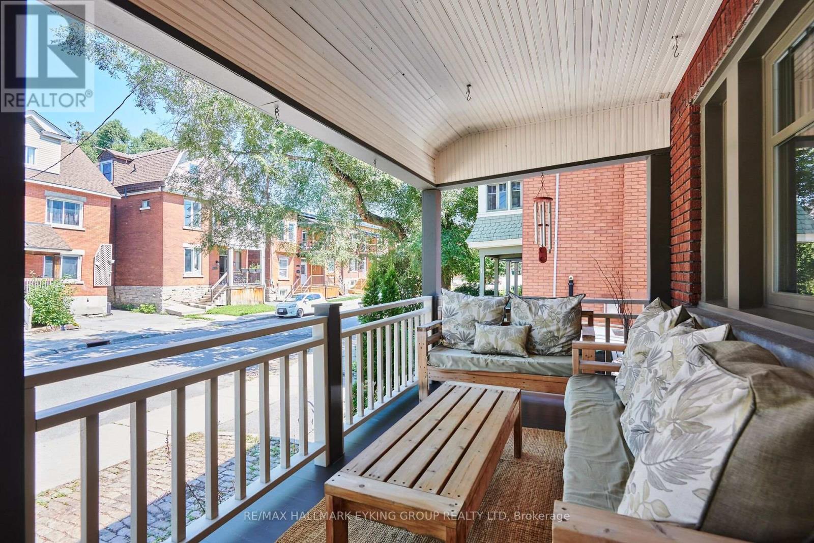 290 Flora Street, Ottawa, Ontario  K1R 5S3 - Photo 3 - X13645196