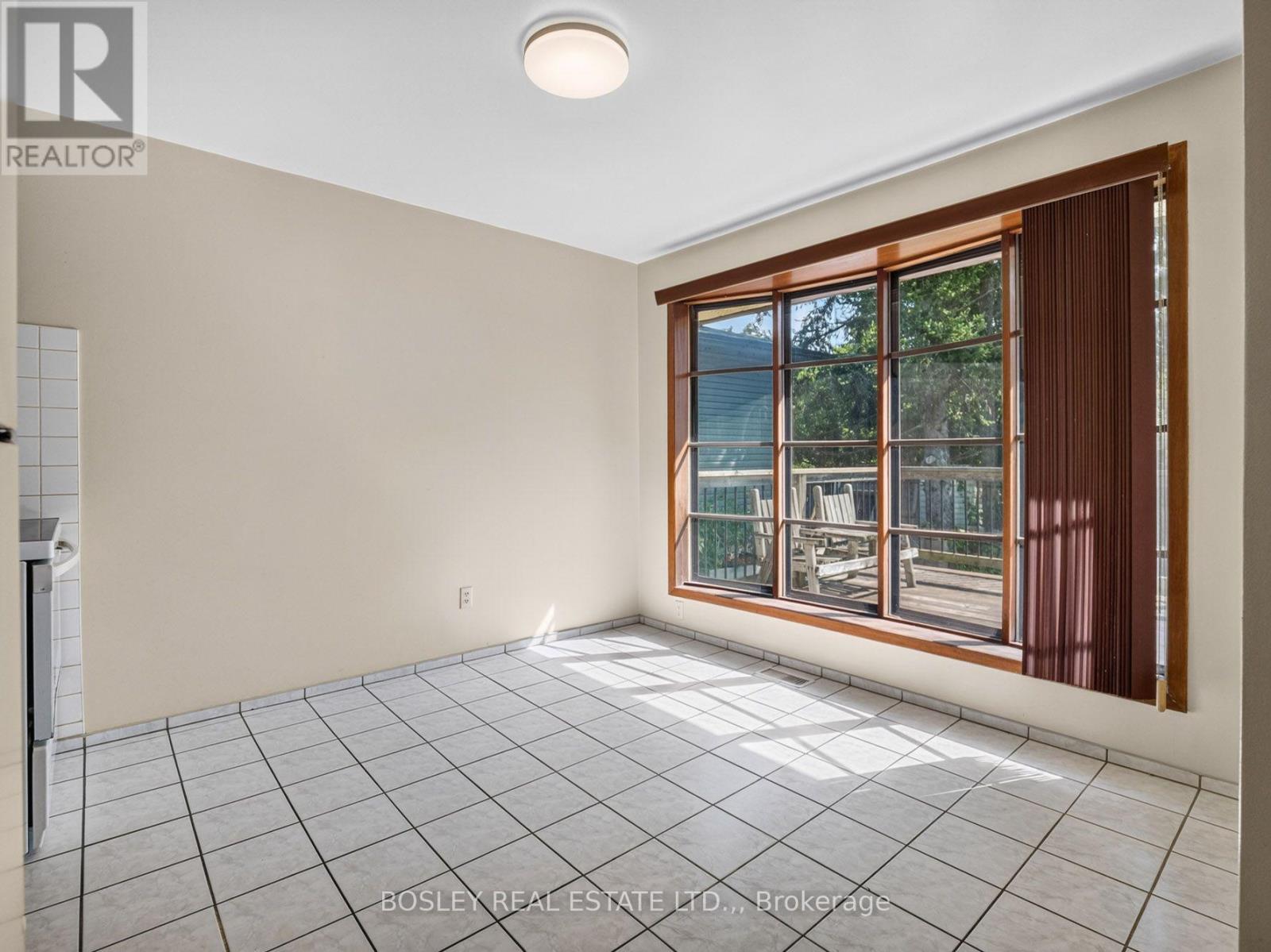 29 Carriage Road, St. Catharines, Ontario  L2P 1S6 - Photo 10 - X13645188