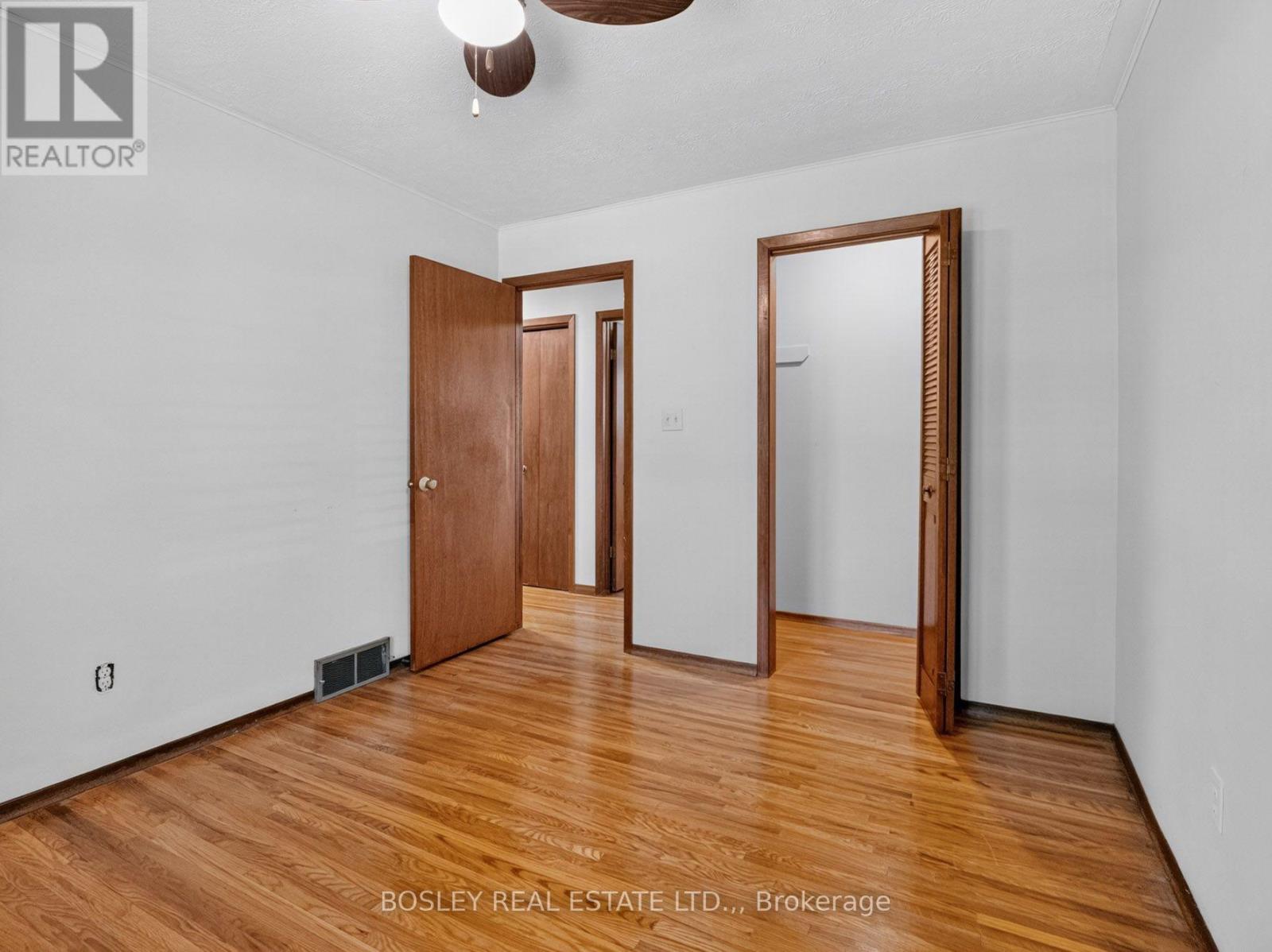 29 Carriage Road, St. Catharines, Ontario  L2P 1S6 - Photo 13 - X13645188