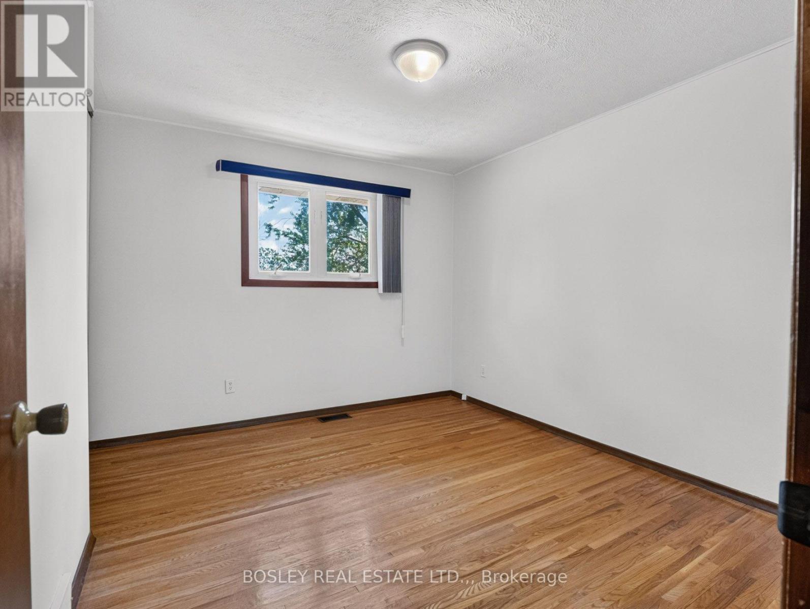29 Carriage Road, St. Catharines, Ontario  L2P 1S6 - Photo 14 - X13645188