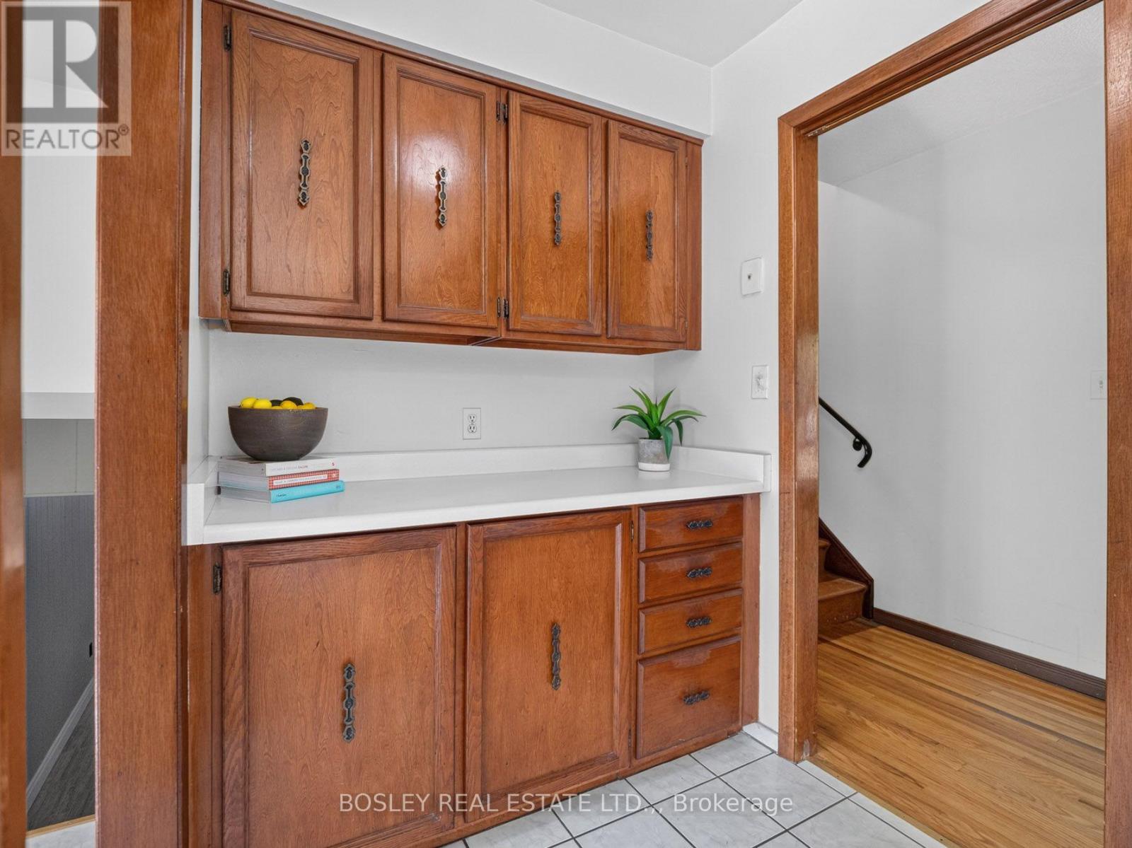 29 Carriage Road, St. Catharines, Ontario  L2P 1S6 - Photo 7 - X13645188