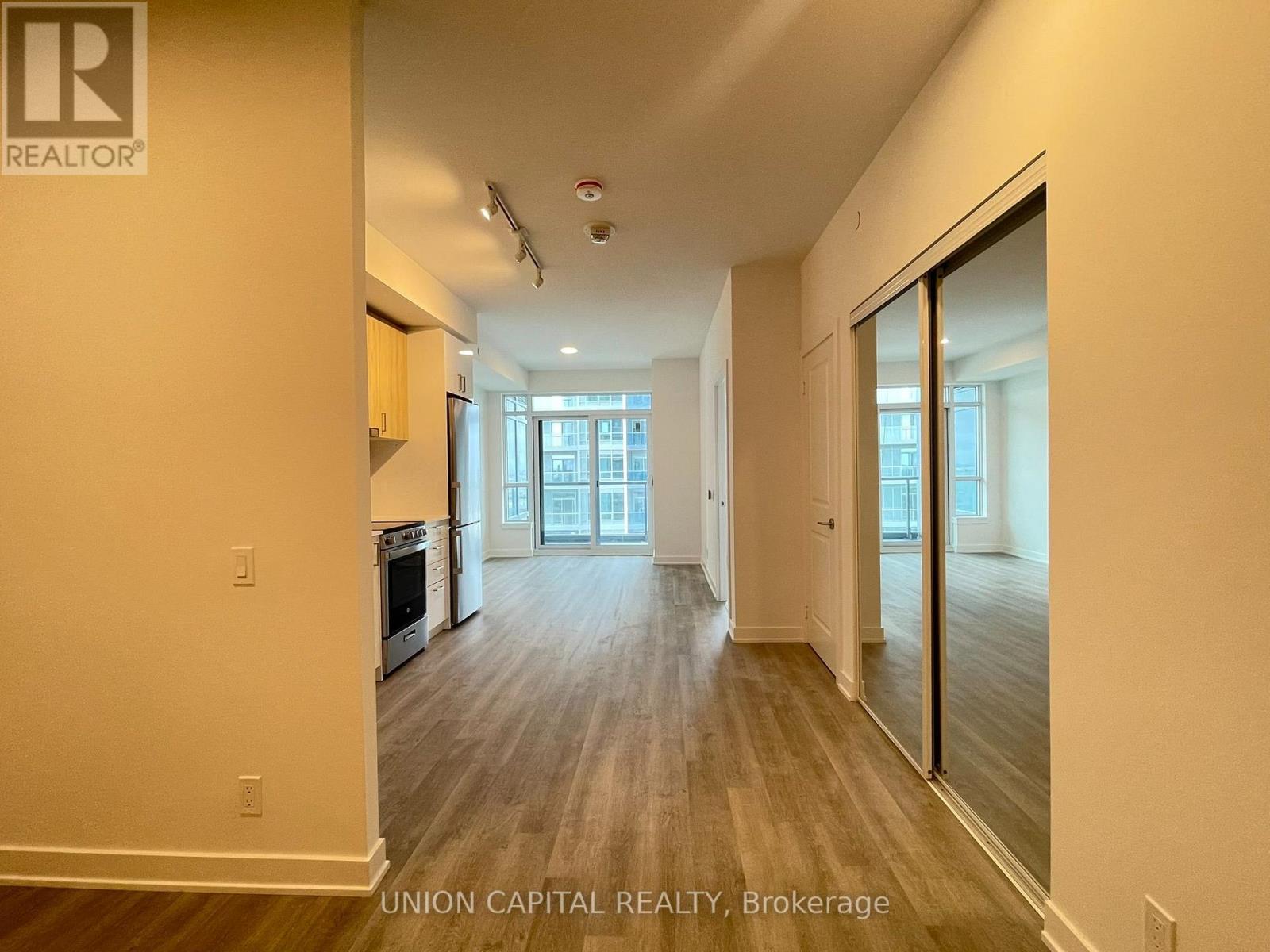 1403 - 50 Upper Mall Way, Vaughan (Brownridge), Ontario  L4J 0L7 - Photo 3 - N13644860