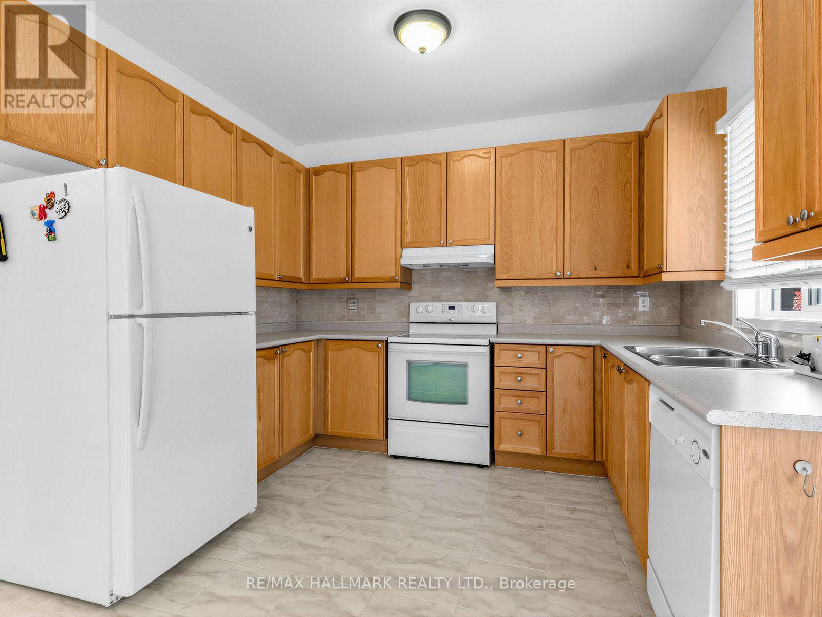 79 Wheelwright Drive, Richmond Hill, Ontario L4E 5A1 - Photo 8 - N13645048