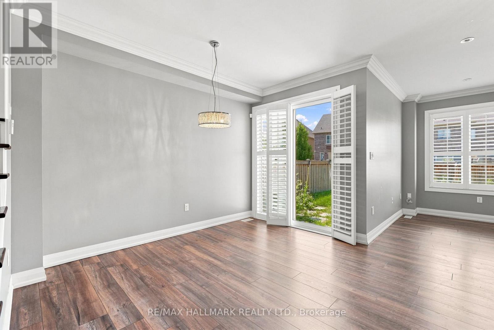82 Martin Trail, New Tecumseth (Tottenham), Ontario  L0G 1W0 - Photo 18 - N13645066