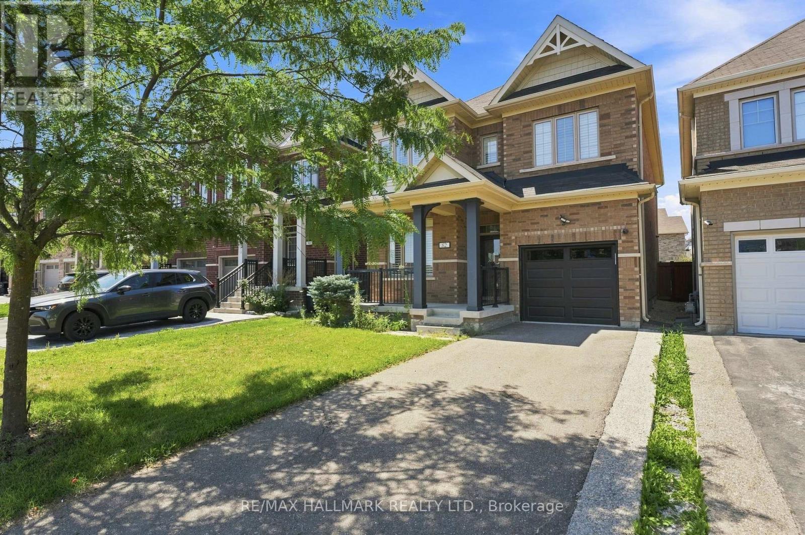 82 Martin Trail, New Tecumseth (Tottenham), Ontario  L0G 1W0 - Photo 2 - N13645066