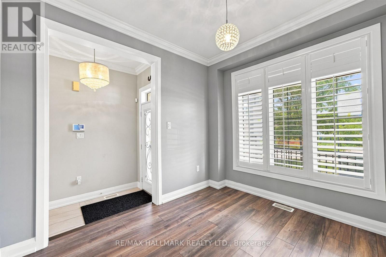 82 Martin Trail, New Tecumseth (Tottenham), Ontario  L0G 1W0 - Photo 6 - N13645066