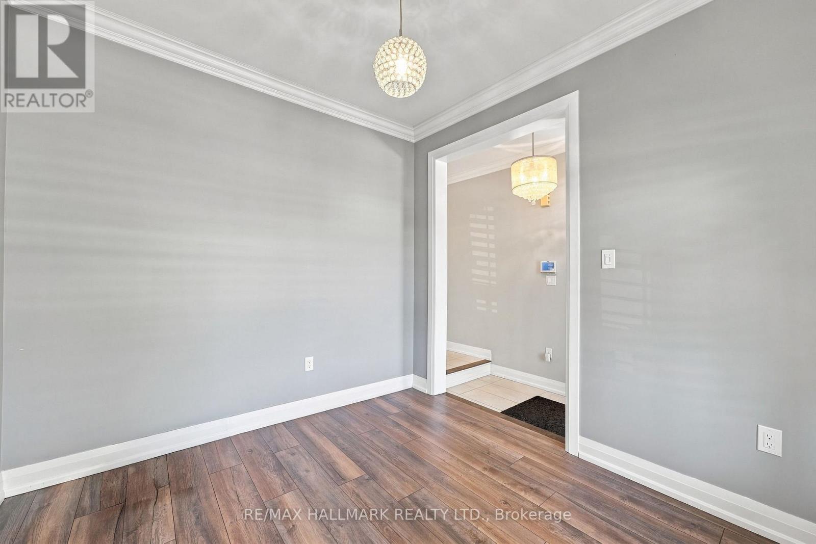 82 Martin Trail, New Tecumseth (Tottenham), Ontario  L0G 1W0 - Photo 7 - N13645066