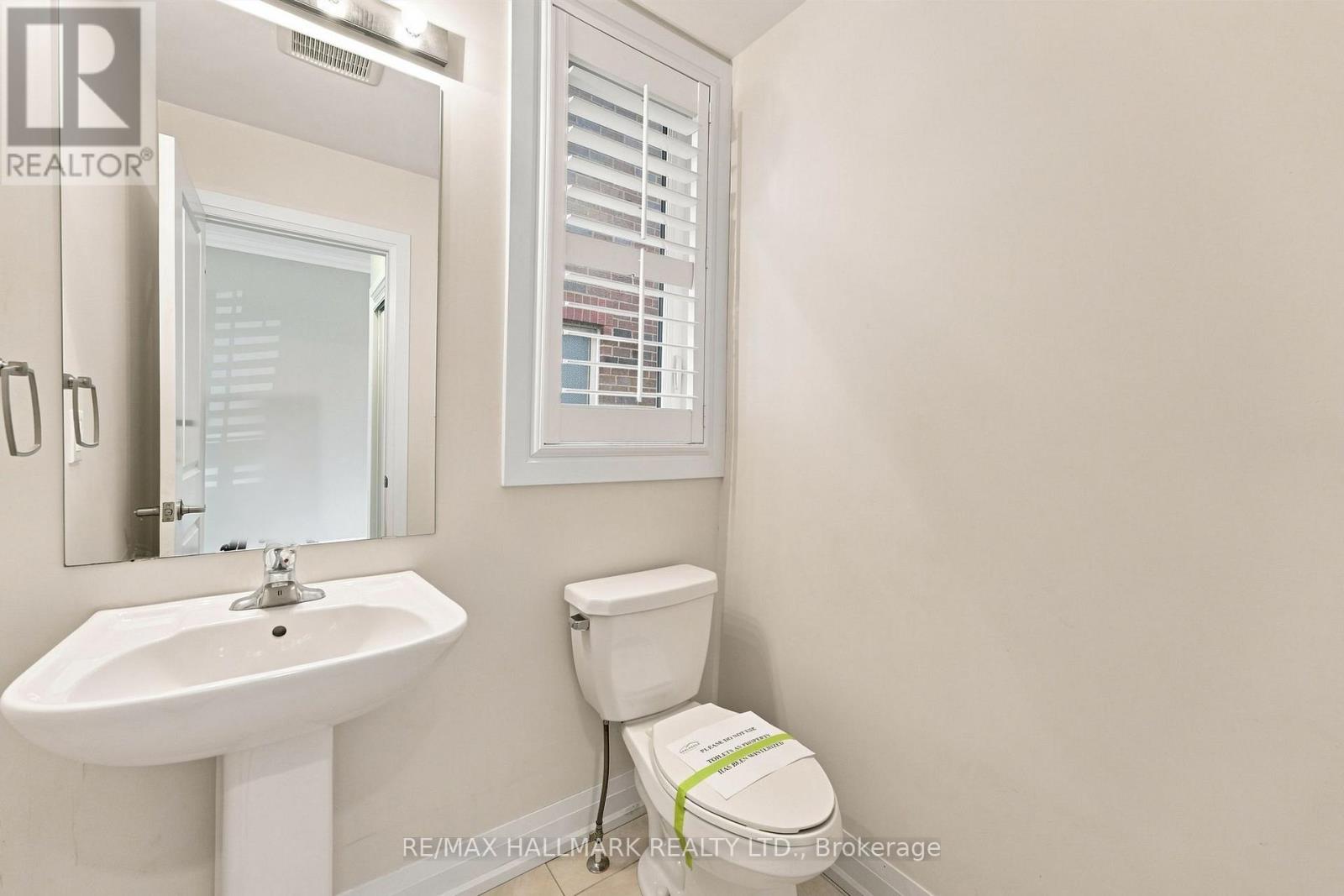 82 Martin Trail, New Tecumseth (Tottenham), Ontario  L0G 1W0 - Photo 8 - N13645066