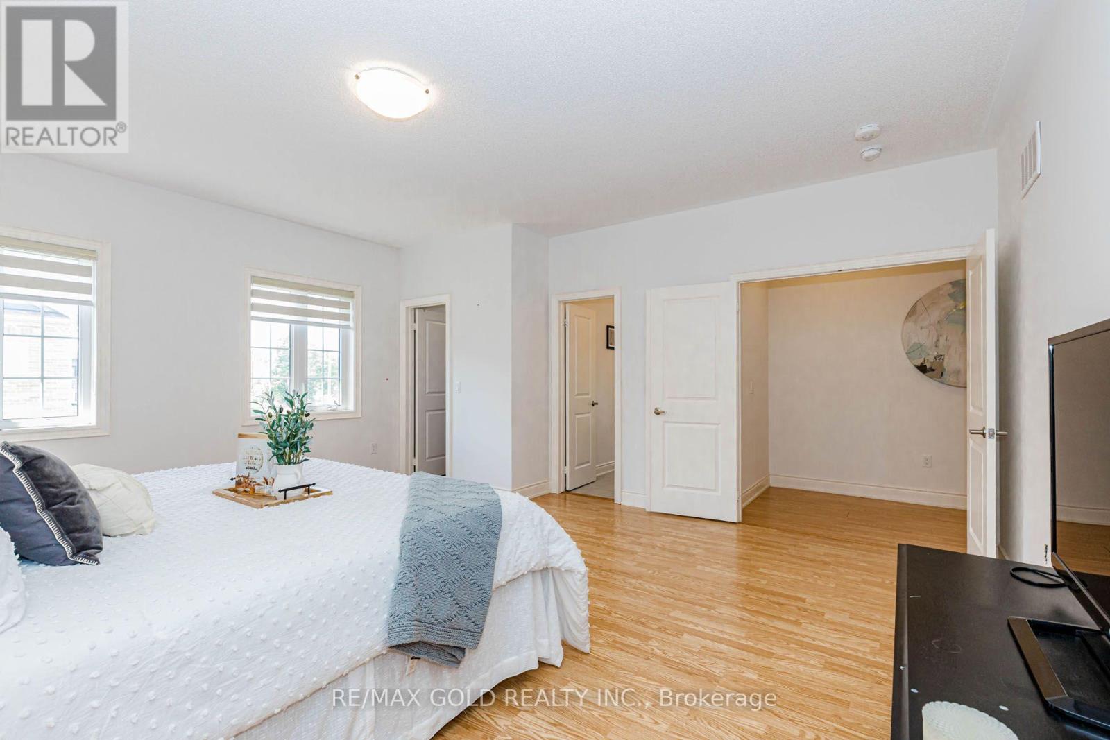 53 Betty May Crescent, East Gwillimbury, Ontario  L9N 1S2 - Photo 30 - N13645146