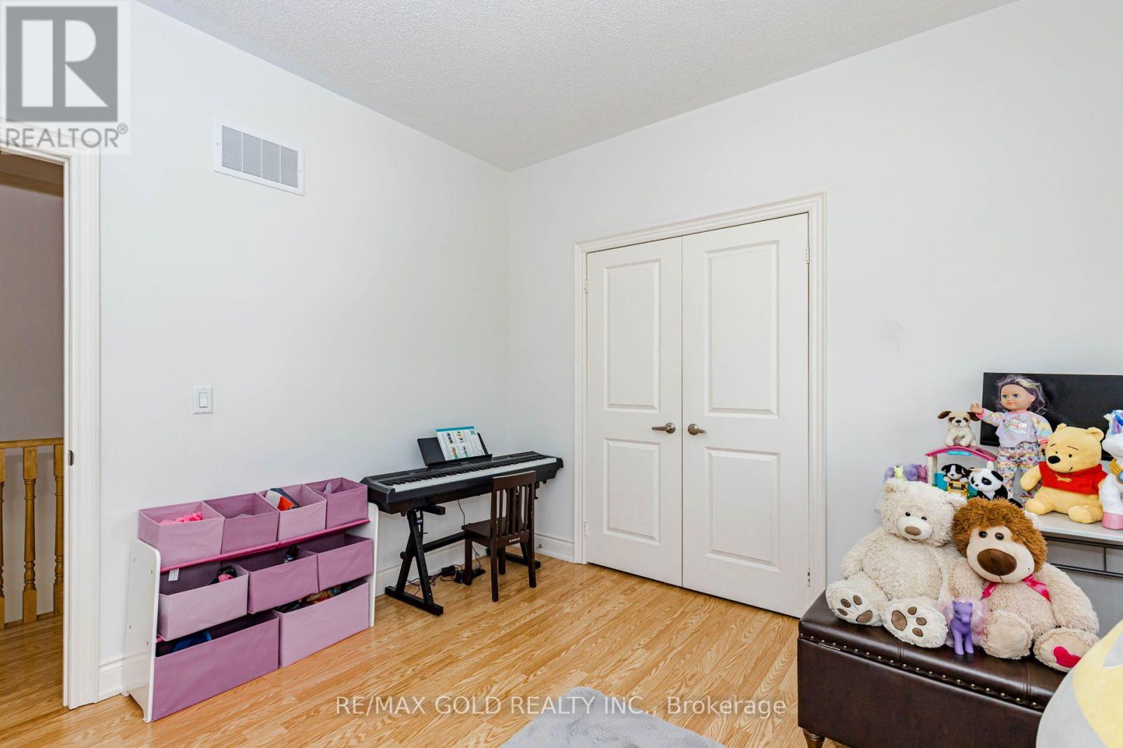 53 Betty May Crescent, East Gwillimbury, Ontario  L9N 1S2 - Photo 37 - N13645146