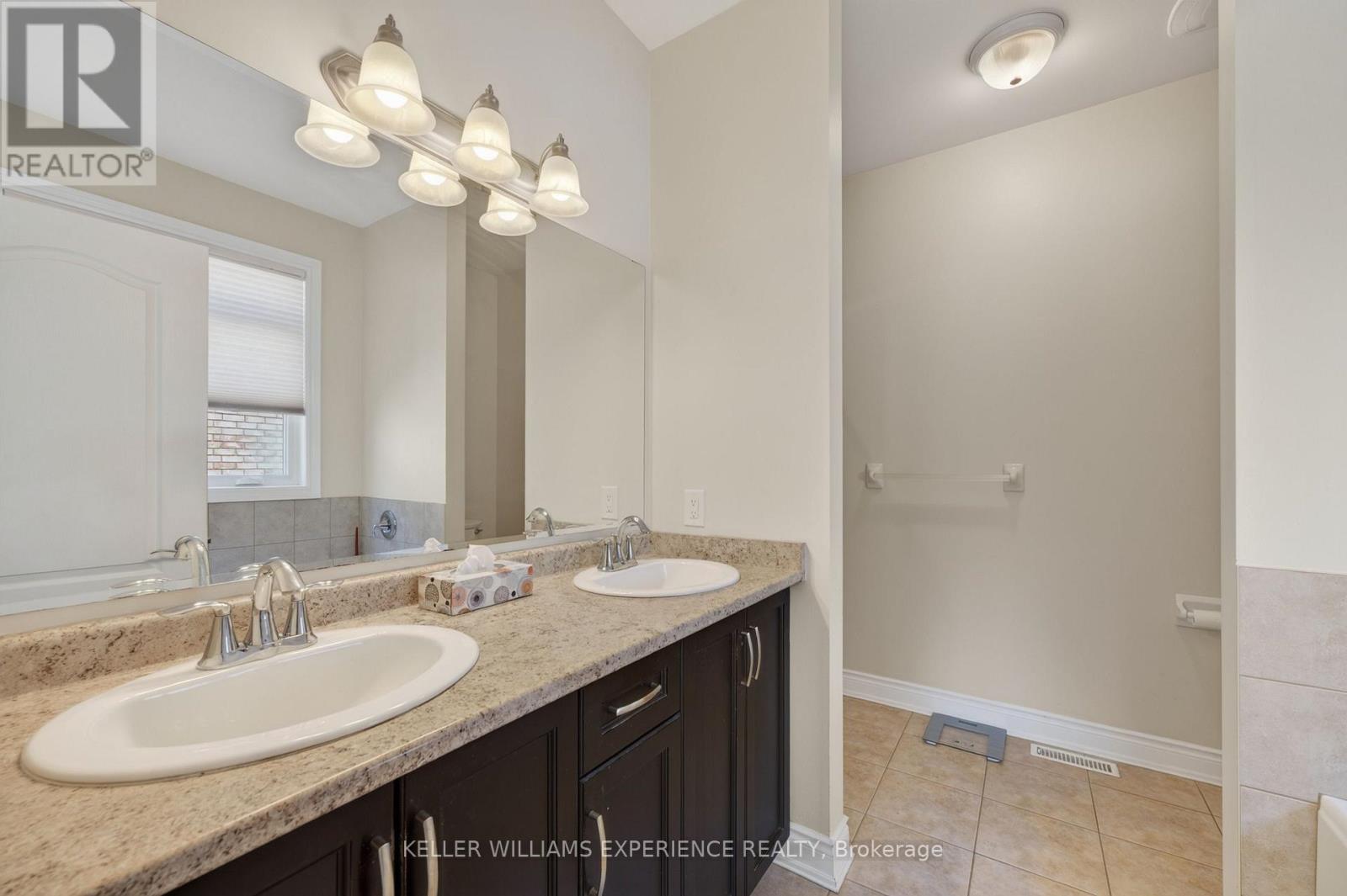 26 Upper Highland, New Tecumseth, Ontario  L9R 0K5 - Photo 24 - N13645154