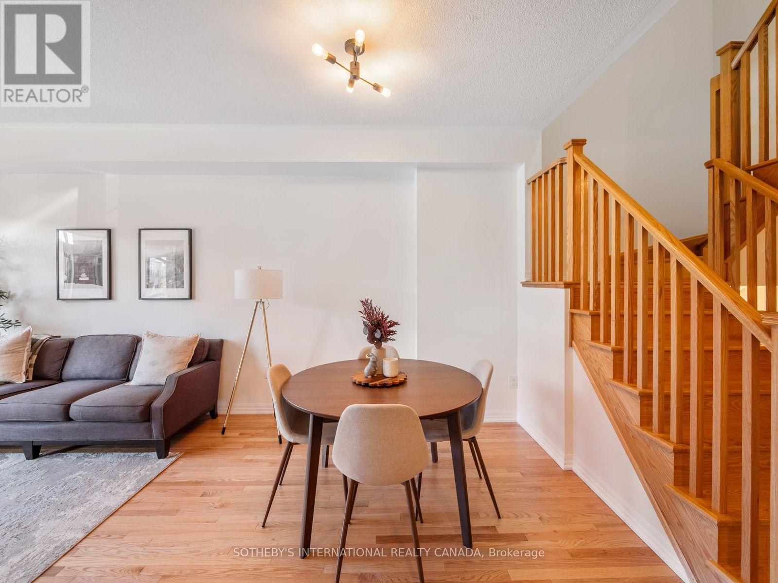 209 Vivant Street, Newmarket, Ontario  L3X 0K7 - Photo 12 - N13645184
