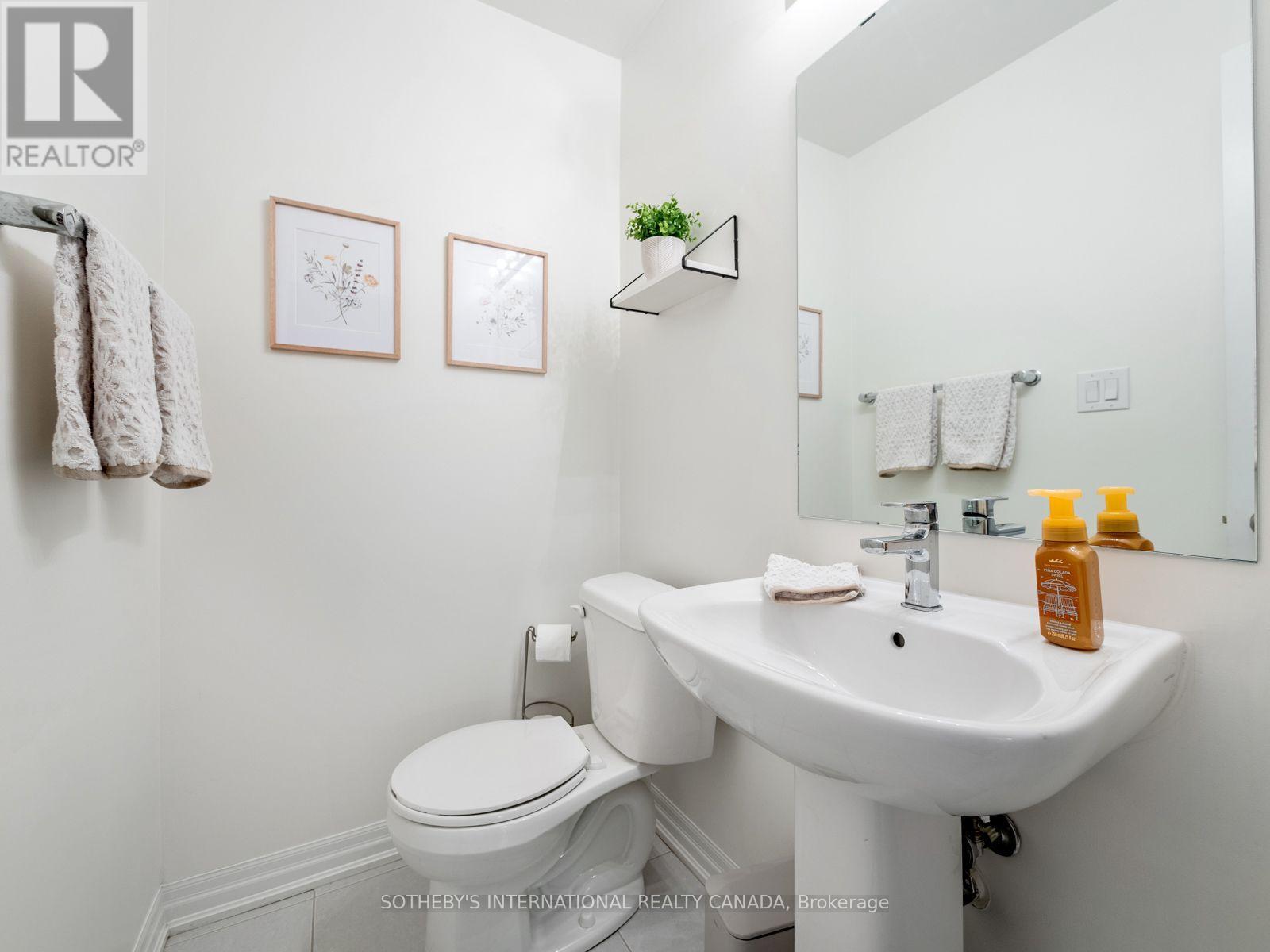 209 Vivant Street, Newmarket, Ontario  L3X 0K7 - Photo 6 - N13645184