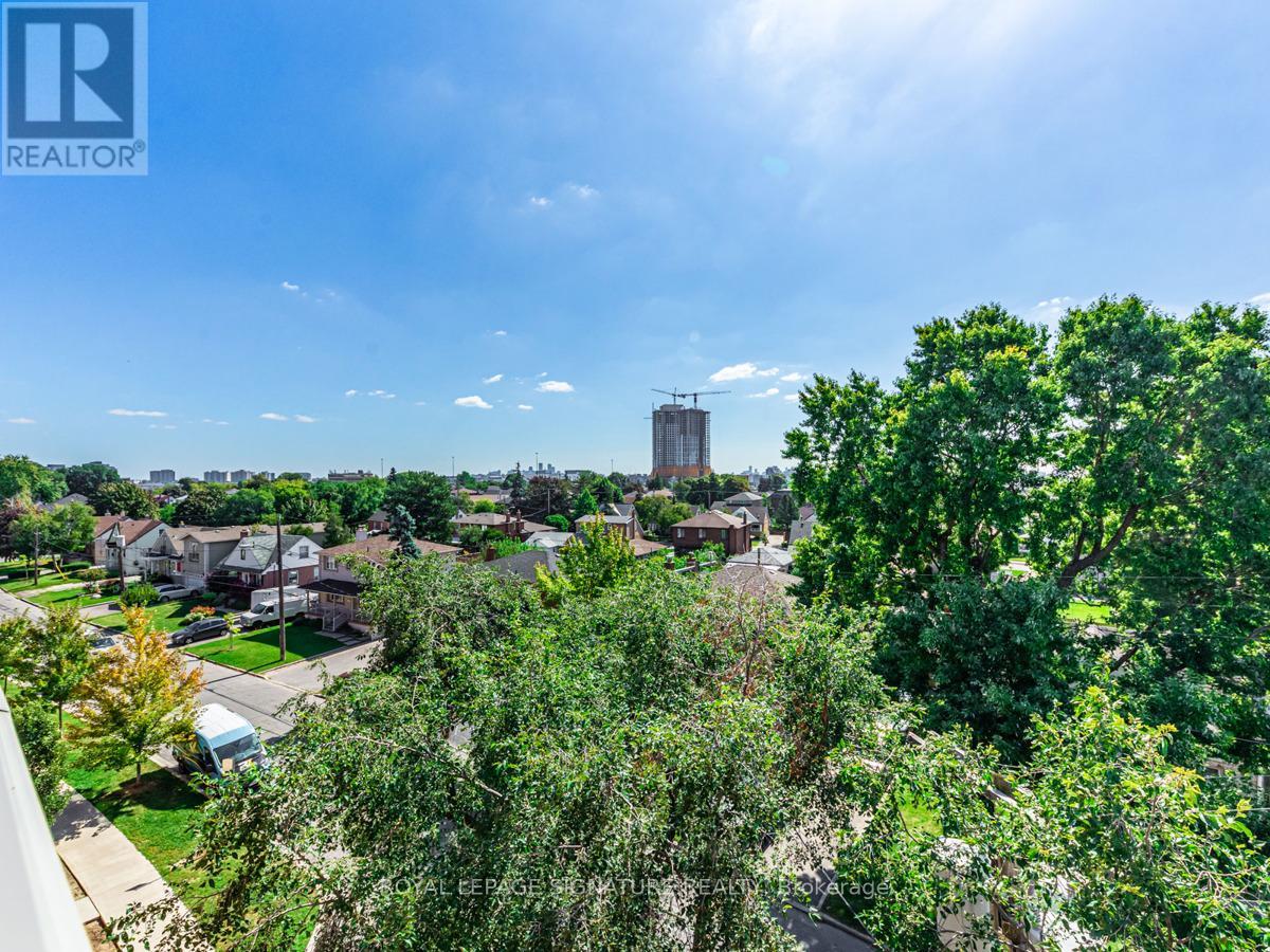 60 - 68 Winston Park Boulevard, Toronto, Ontario  M3K 1C3 - Photo 22 - W13644854