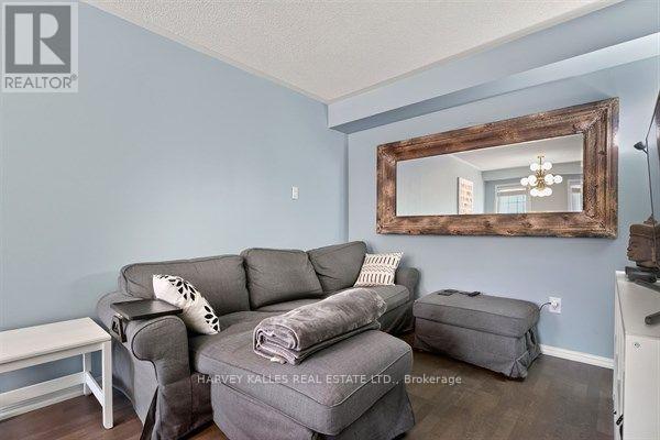 745 Challinor Terrace, Milton, Ontario  L9T 7V5 - Photo 12 - W13644882