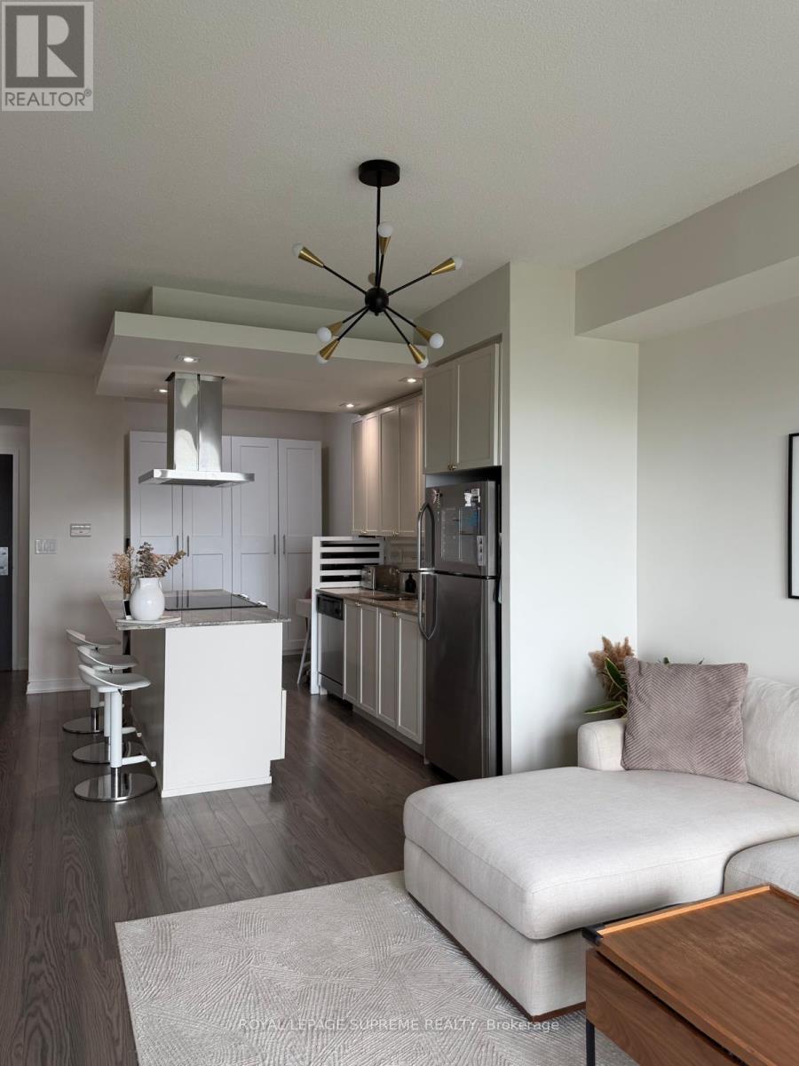 1429 - 165 Legion Road, Toronto, Ontario  M8Y 0B3 - Photo 3 - W13644884