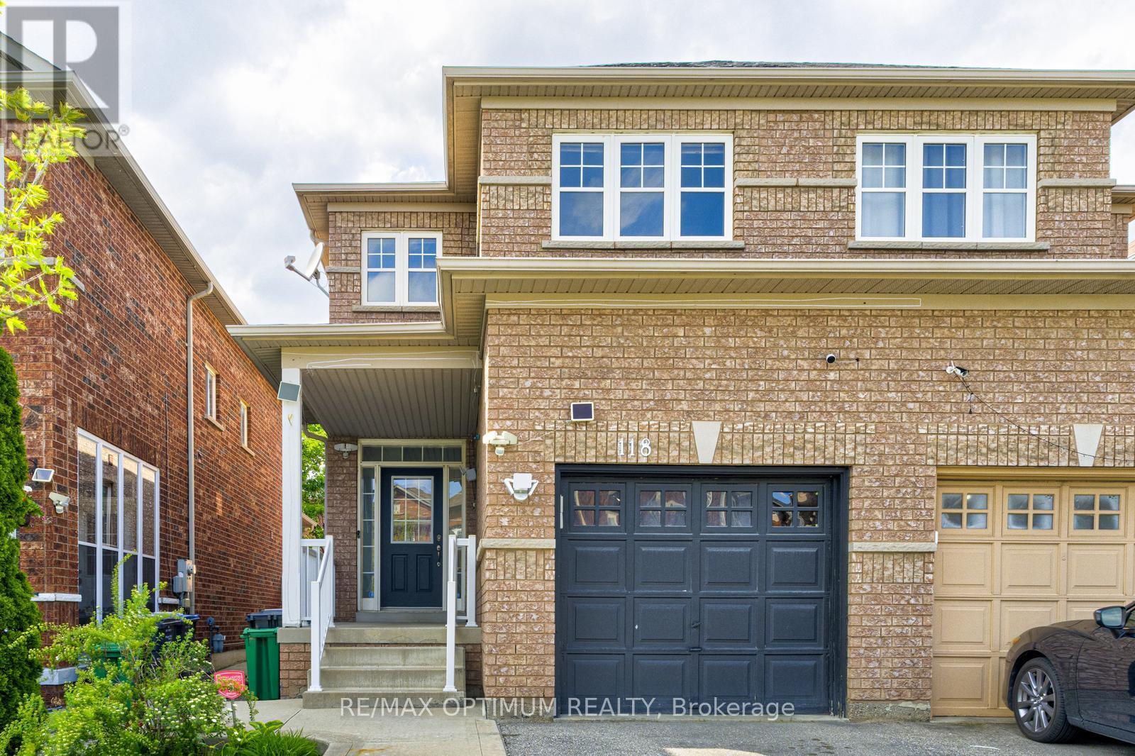 118 Nathaniel Crescent, Brampton, Ontario  L6Y 5M3 - Photo 3 - W13644886