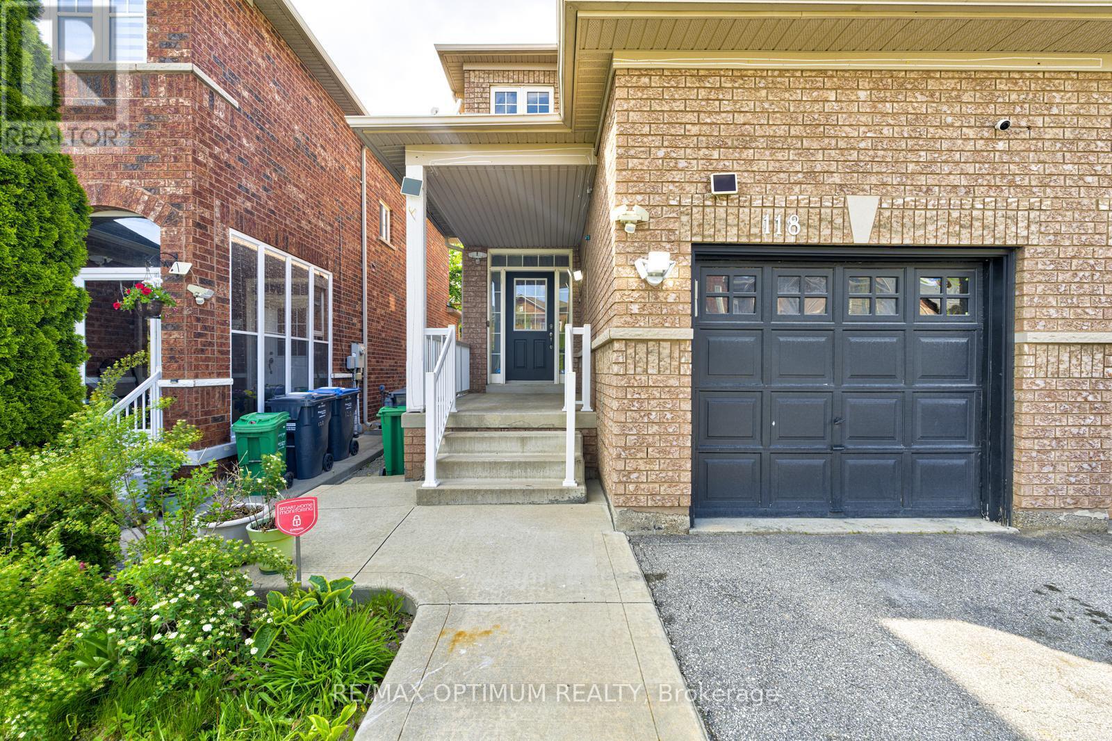 118 Nathaniel Crescent, Brampton, Ontario  L6Y 5M3 - Photo 4 - W13644886