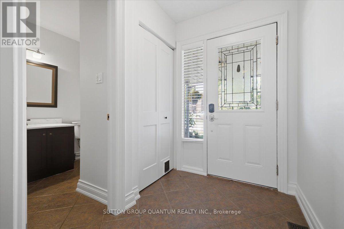 102 - 5061 Pinedale Avenue, Burlington, Ontario  L7L 5J6 - Photo 3 - W13644912