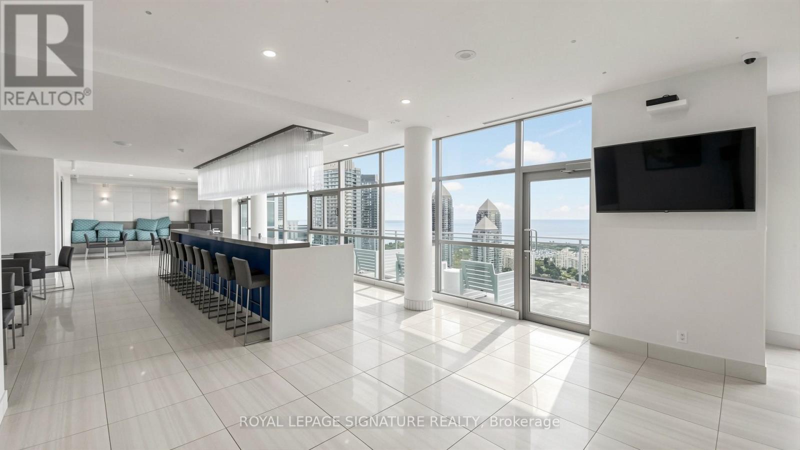 2524 - 165 Legion Road, Toronto, Ontario  M8Y 0B3 - Photo 40 - W13644922