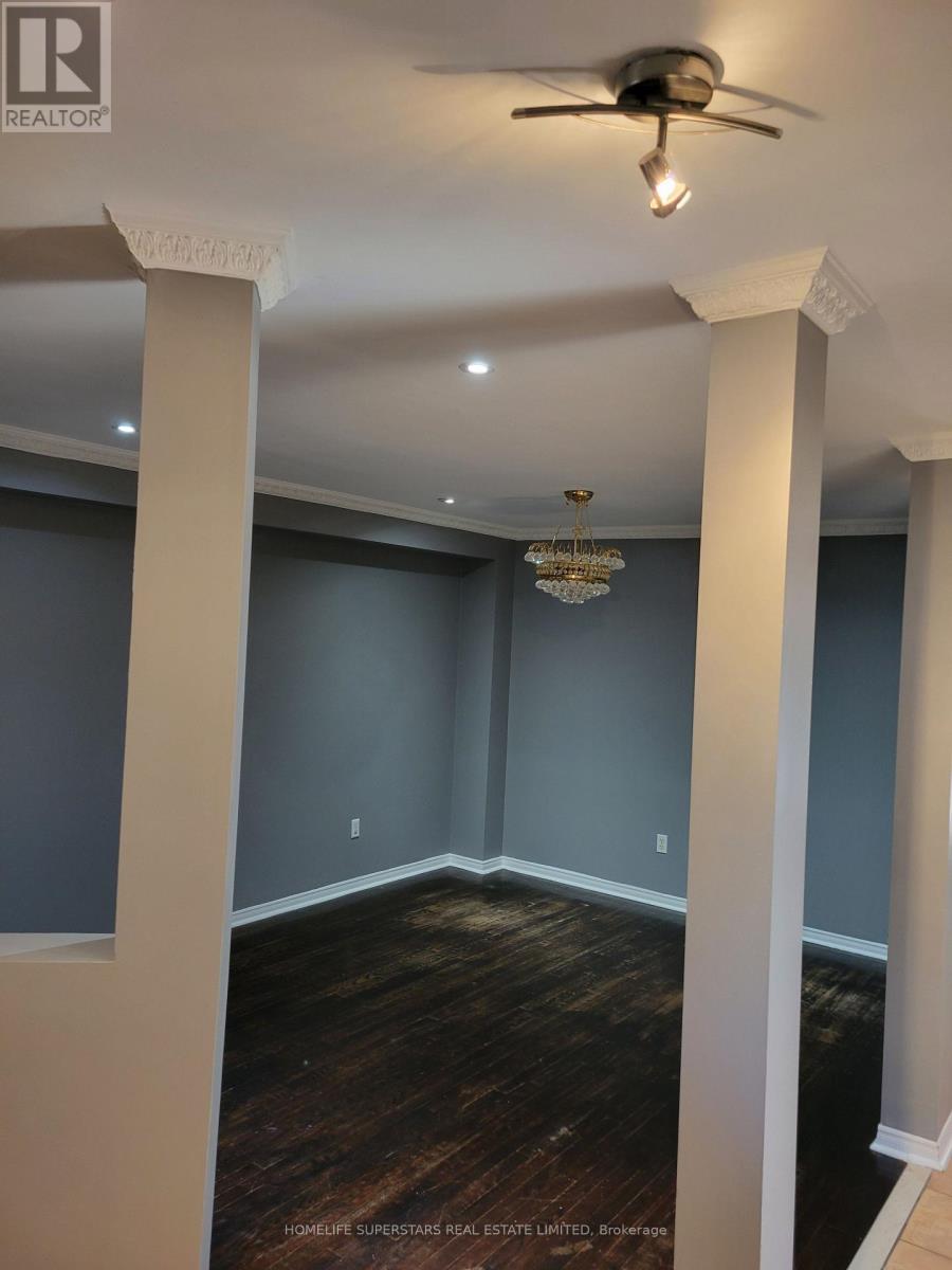 3784 Forest Bluff Crescent, Mississauga, Ontario  L5N 7T8 - Photo 6 - W13644944