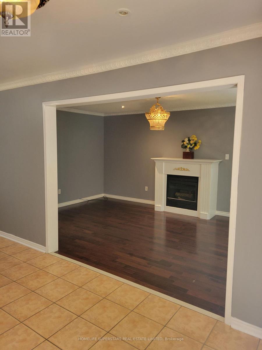 3784 Forest Bluff Crescent, Mississauga, Ontario  L5N 7T8 - Photo 9 - W13644944