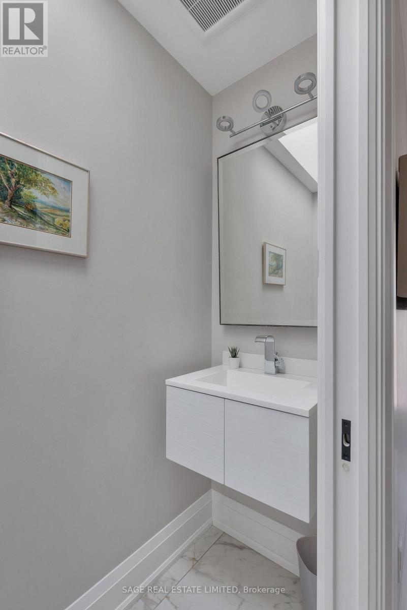 5 Blair Athol Crescent, Toronto, Ontario  M9A 1X6 - Photo 29 - W13644972