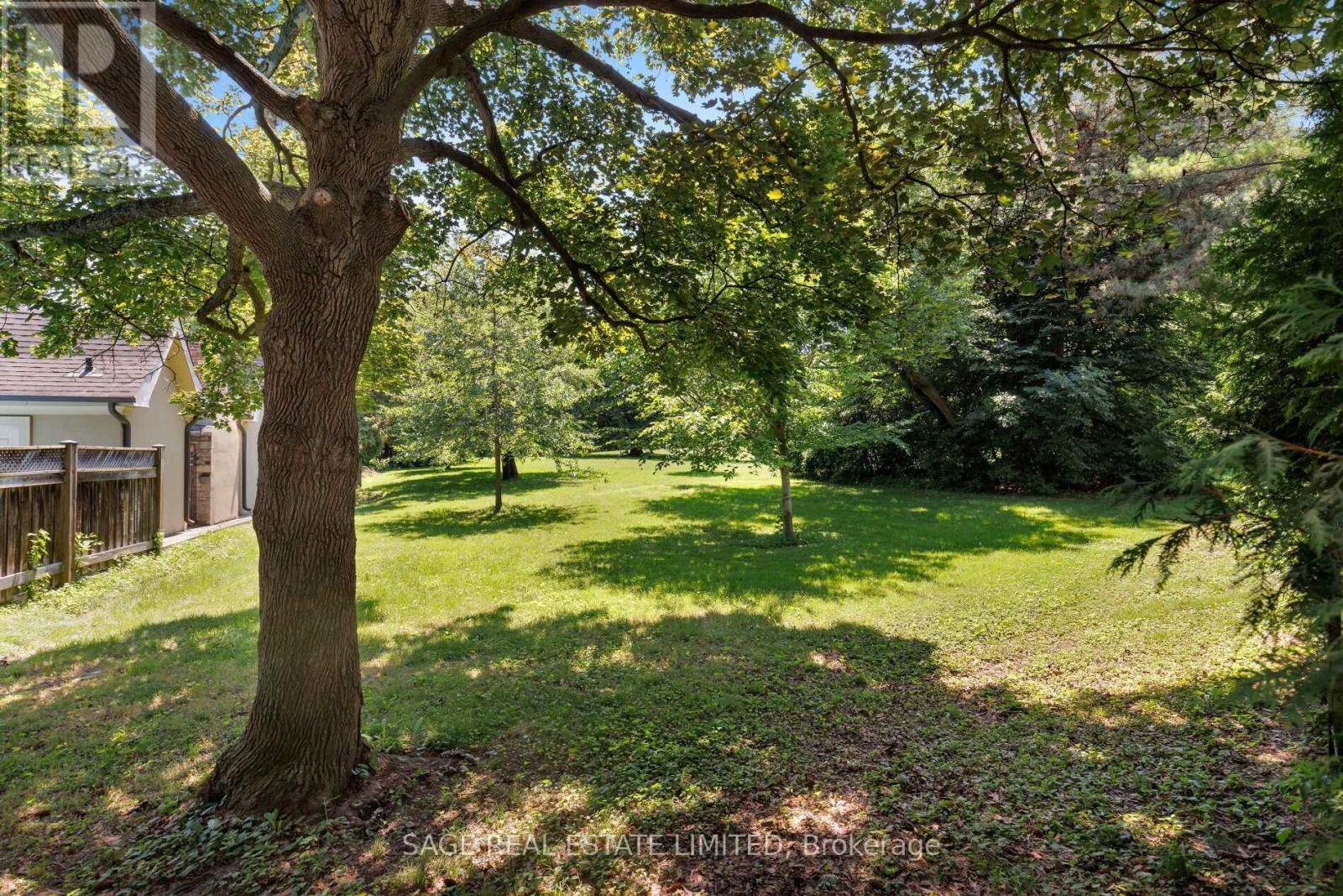 5 Blair Athol Crescent, Toronto, Ontario  M9A 1X6 - Photo 50 - W13644972