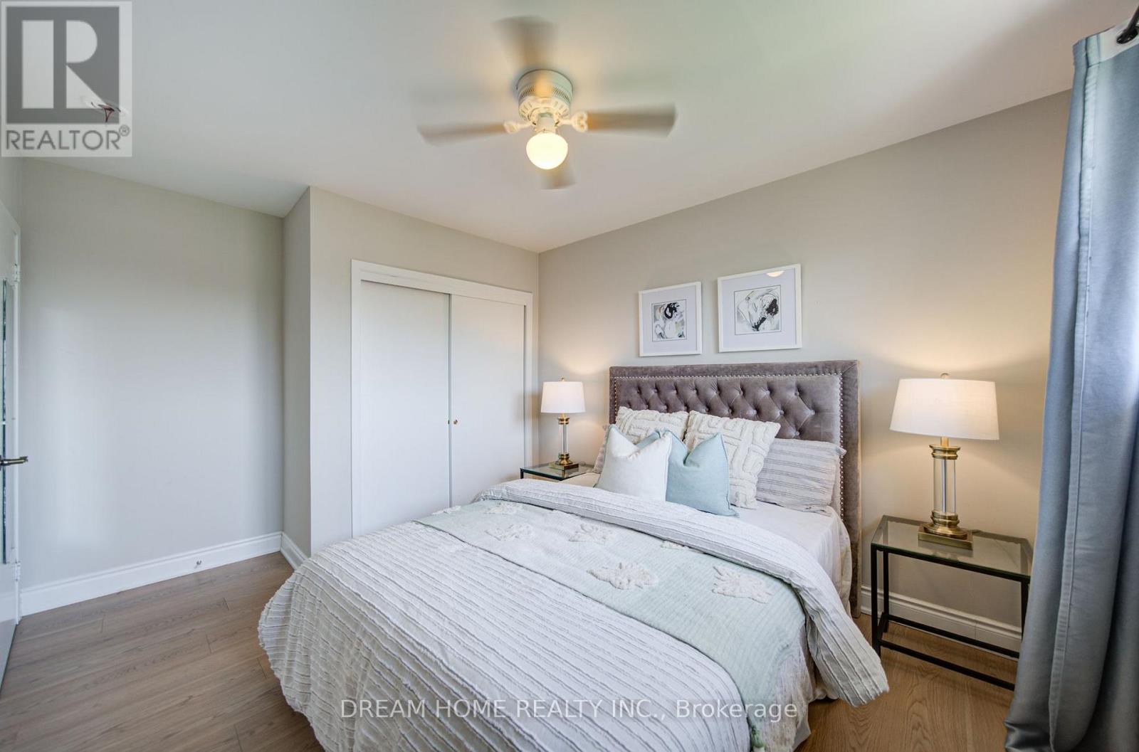 1323 Shamir Crescent, Mississauga, Ontario  L5C 1L2 - Photo 26 - W13645144