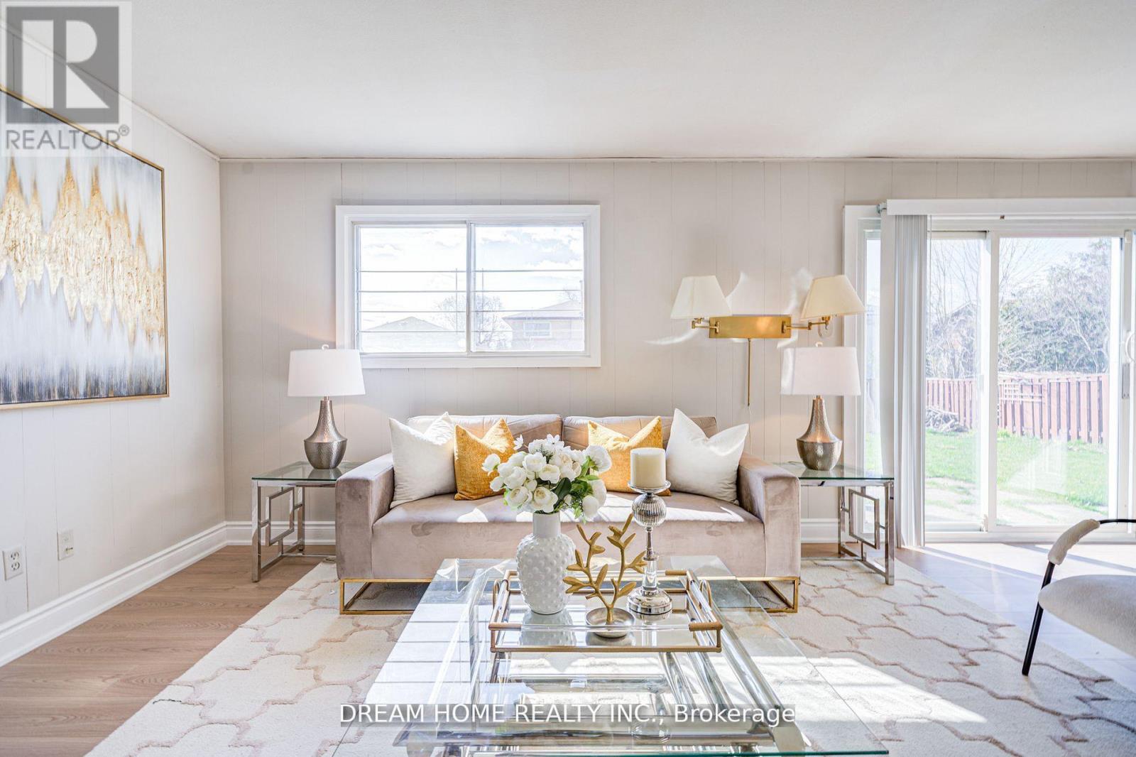 1323 Shamir Crescent, Mississauga, Ontario  L5C 1L2 - Photo 31 - W13645144