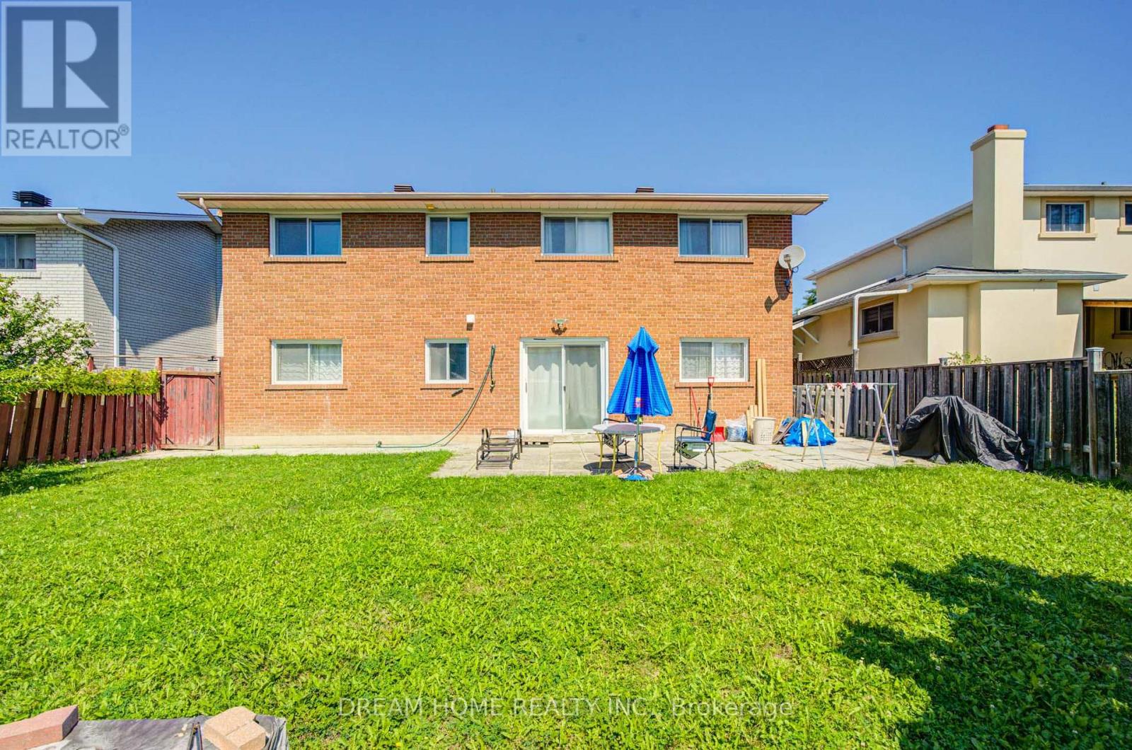 1323 Shamir Crescent, Mississauga, Ontario  L5C 1L2 - Photo 50 - W13645144