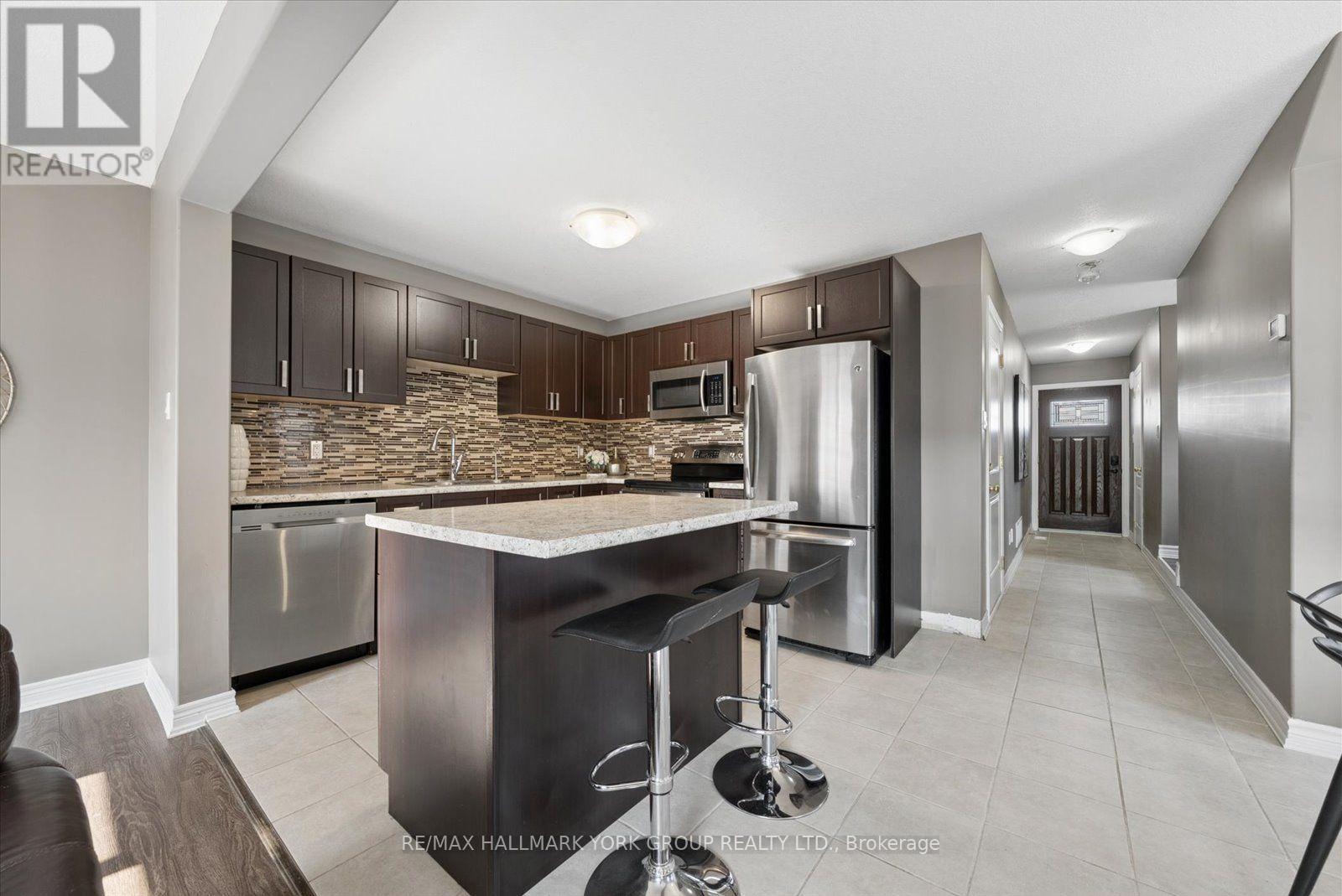 126 Parkinson Crescent, Orangeville, Ontario  L9W 6X3 - Photo 14 - W13645176