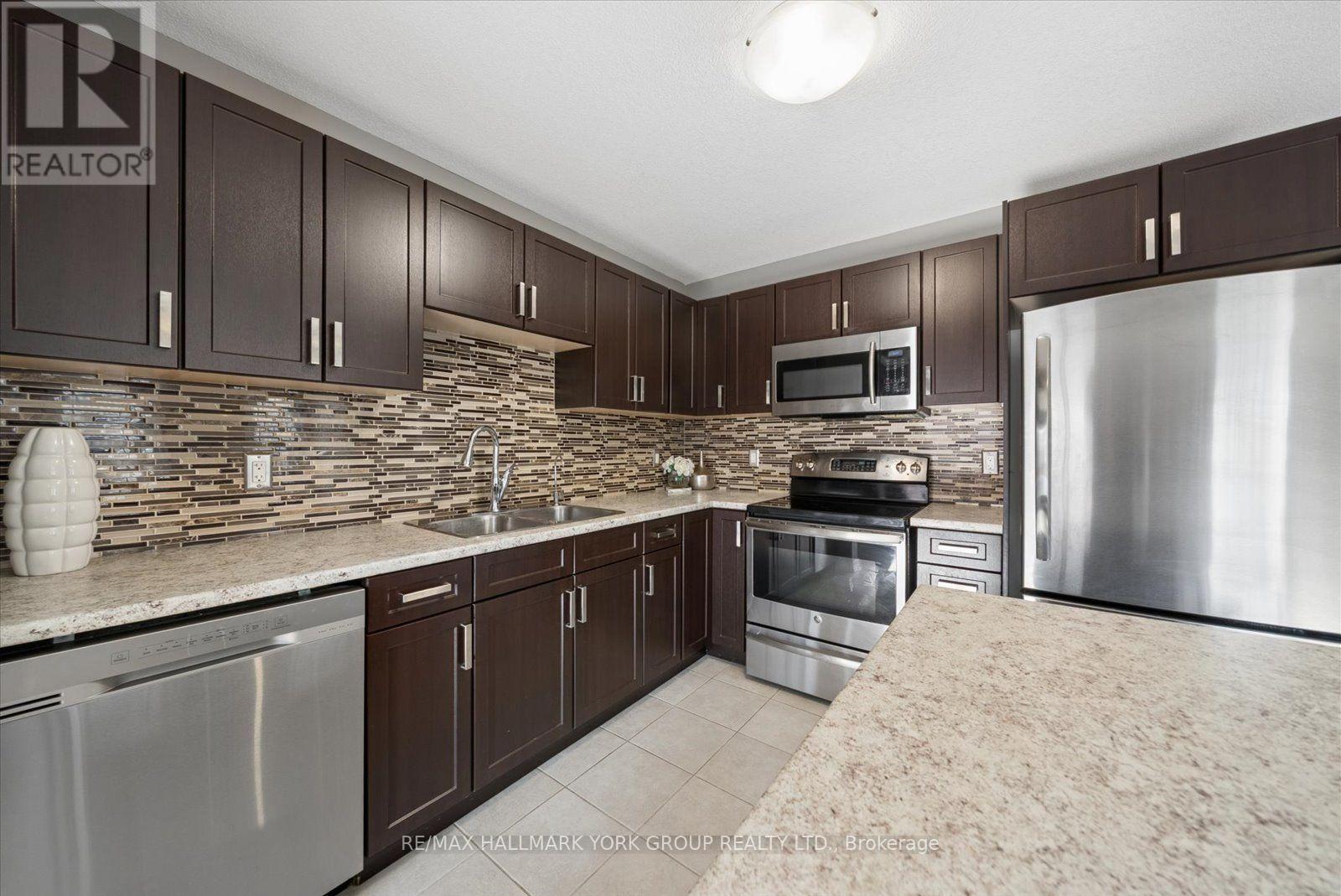 126 Parkinson Crescent, Orangeville, Ontario  L9W 6X3 - Photo 17 - W13645176