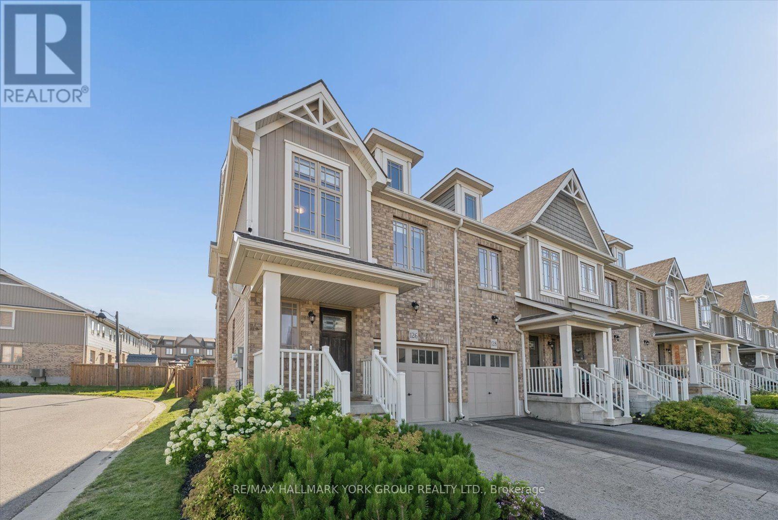126 Parkinson Crescent, Orangeville, Ontario  L9W 6X3 - Photo 2 - W13645176