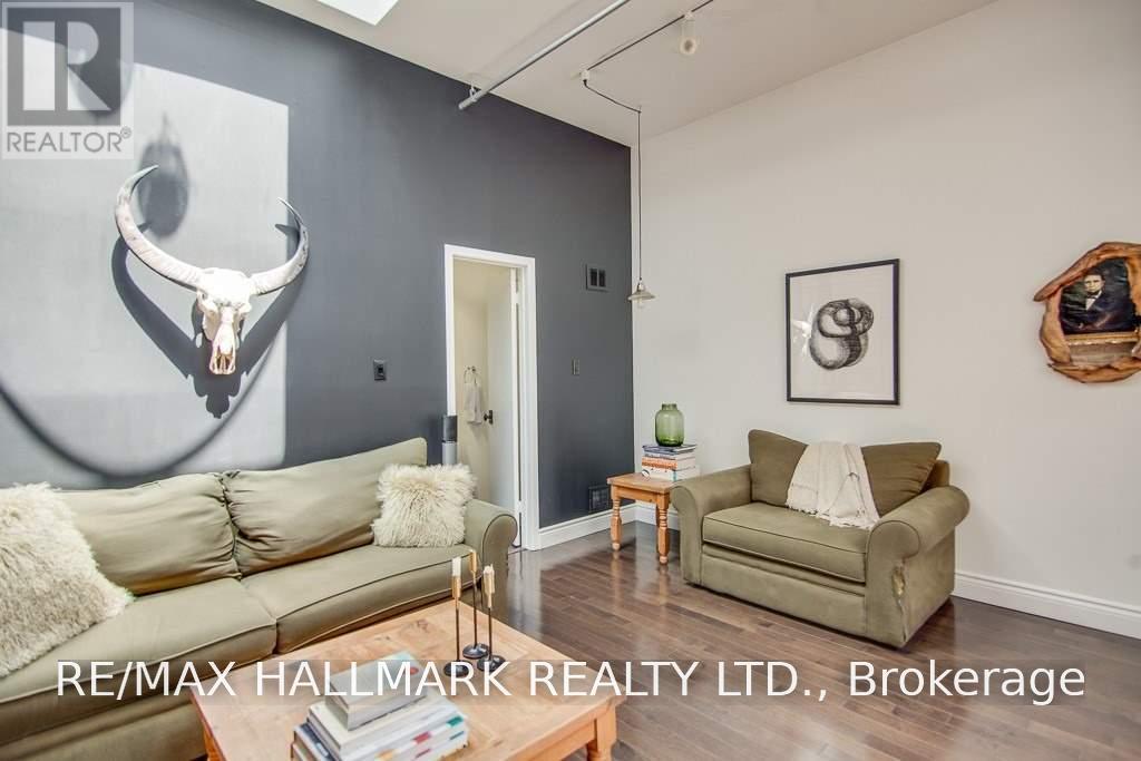 7 - 6 Bartlett Avenue, Toronto, Ontario  M6H 3E8 - Photo 10 - W13645204