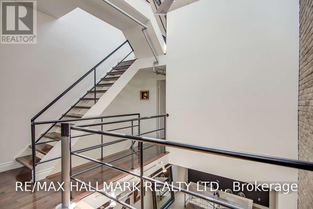 7 - 6 Bartlett Avenue, Toronto, Ontario  M6H 3E8 - Photo 15 - W13645204