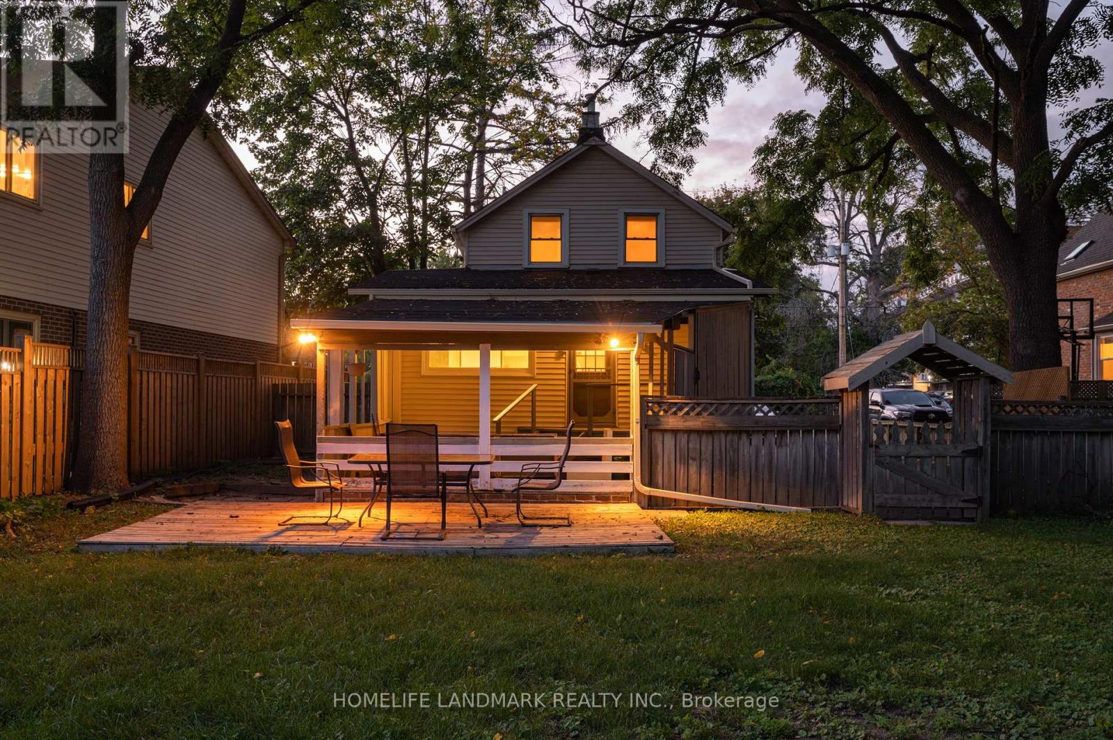 2174 New Street, Burlington, Ontario  L7R 1H8 - Photo 28 - W13645212