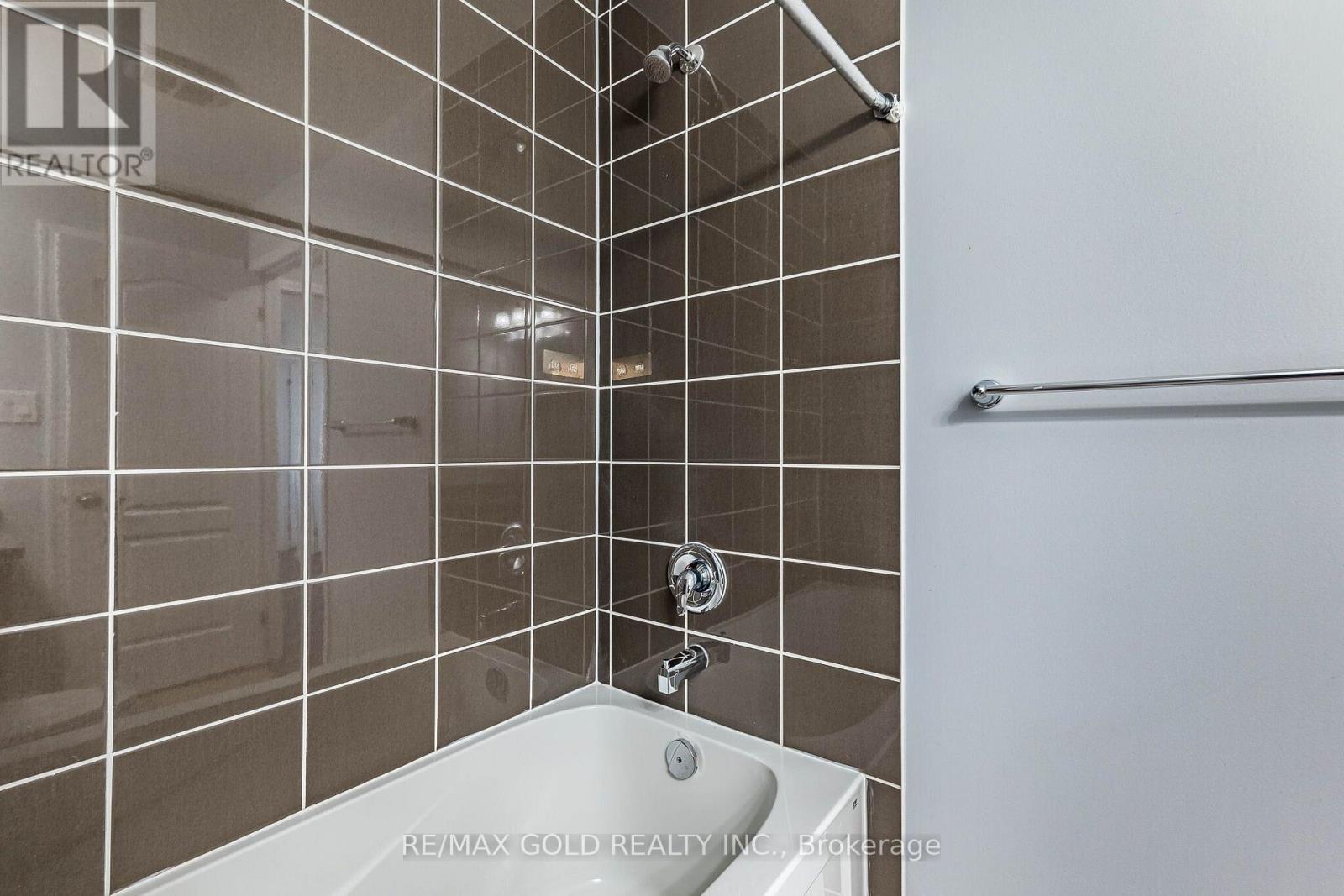 98 Bannister Crescent, Brampton, Ontario  L7A 4H4 - Photo 44 - W13645244