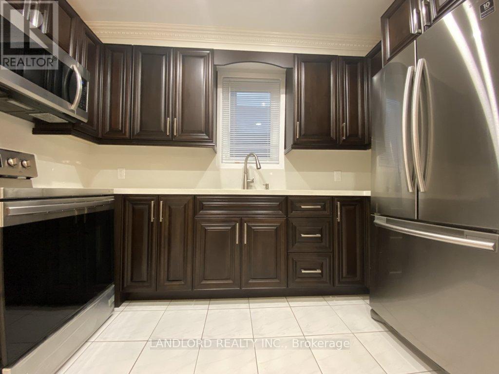 Main - 92 Holwood Avenue, Toronto, Ontario  M6M 1P6 - Photo 5 - W13645278