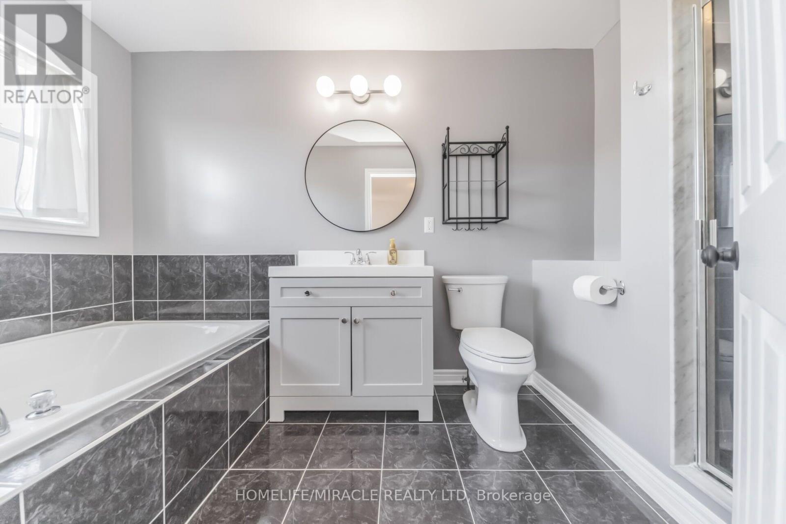 257 Gatwick Drive, Oakville, Ontario  L6H 7K3 - Photo 31 - W13644028