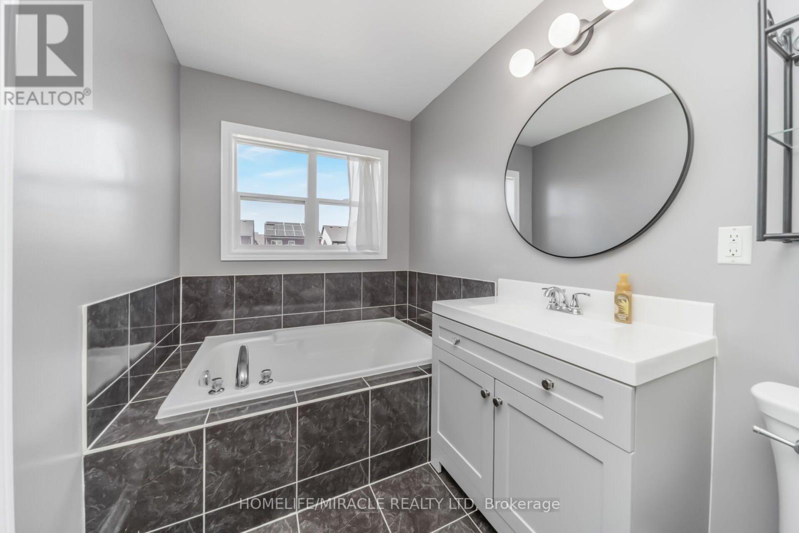 257 Gatwick Drive, Oakville, Ontario  L6H 7K3 - Photo 33 - W13644028