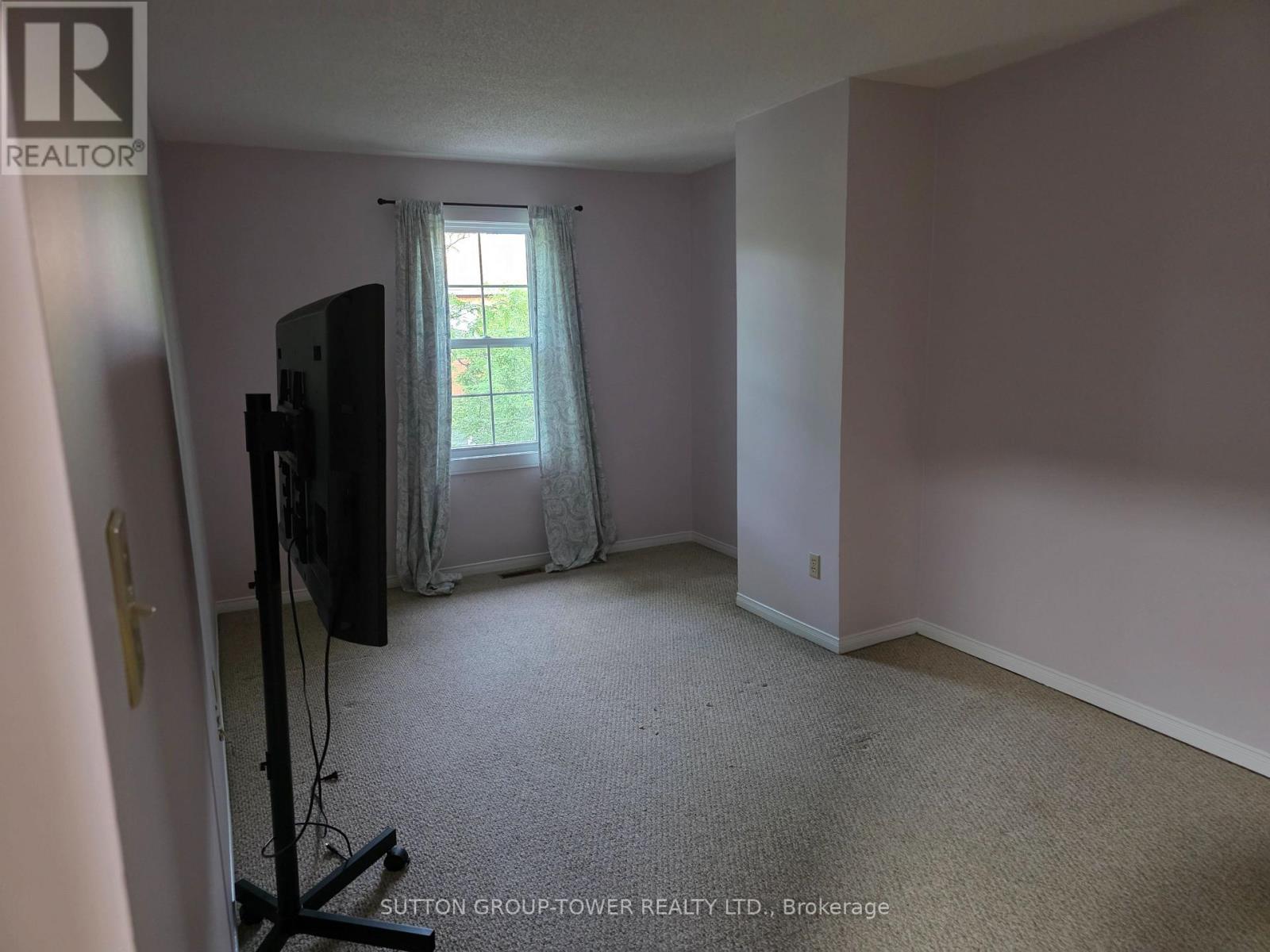 9 - 9 Stornwood Court, Brampton, Ontario  L6W 4H5 - Photo 3 - W13640508