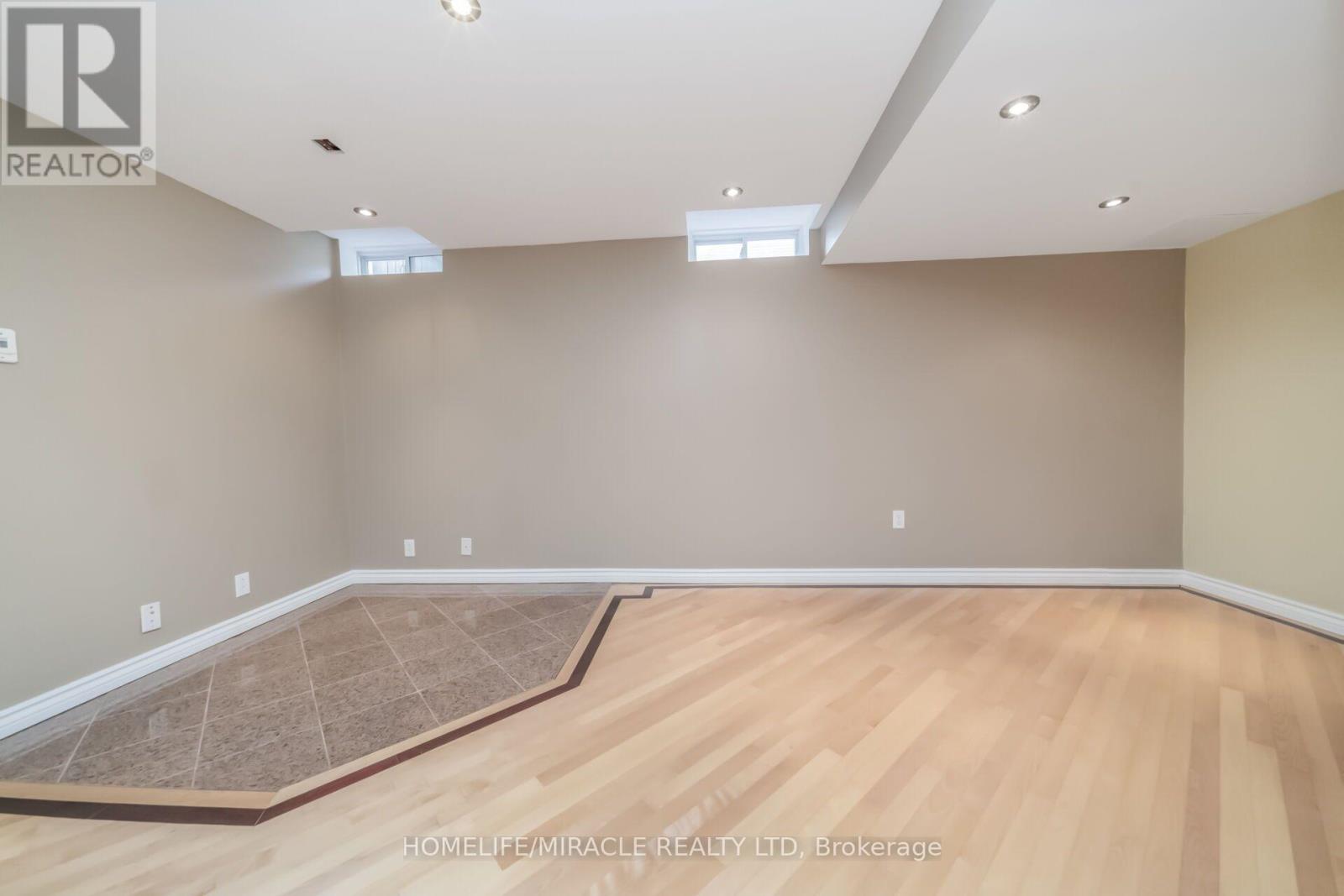 257 Gatwick Drive, Oakville, Ontario  L6H 7K3 - Photo 37 - W13644028