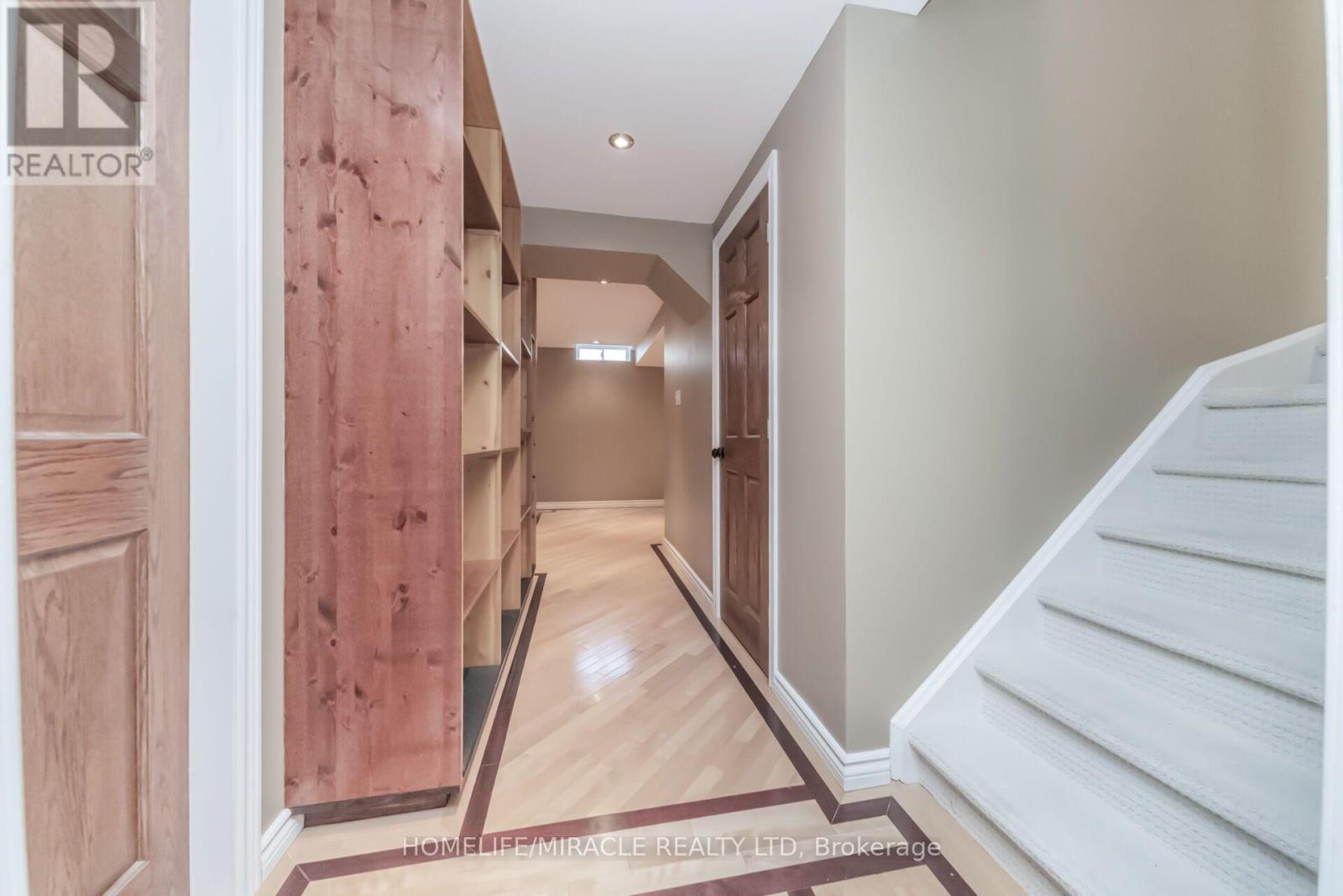 257 Gatwick Drive, Oakville, Ontario  L6H 7K3 - Photo 36 - W13644028