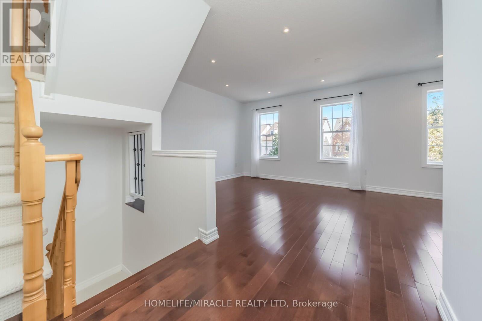 257 Gatwick Drive, Oakville, Ontario  L6H 7K3 - Photo 16 - W13644028
