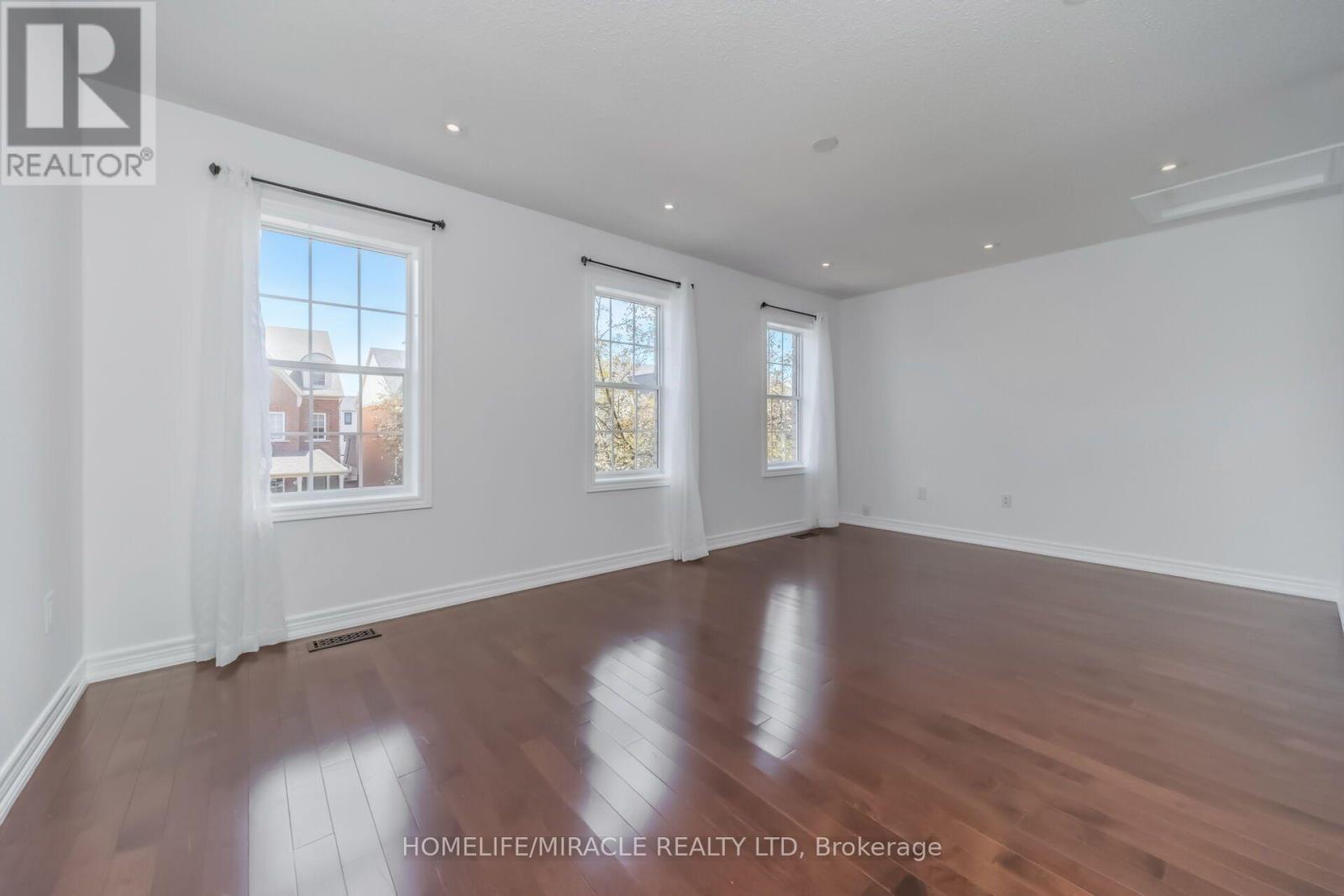 257 Gatwick Drive, Oakville, Ontario  L6H 7K3 - Photo 18 - W13644028